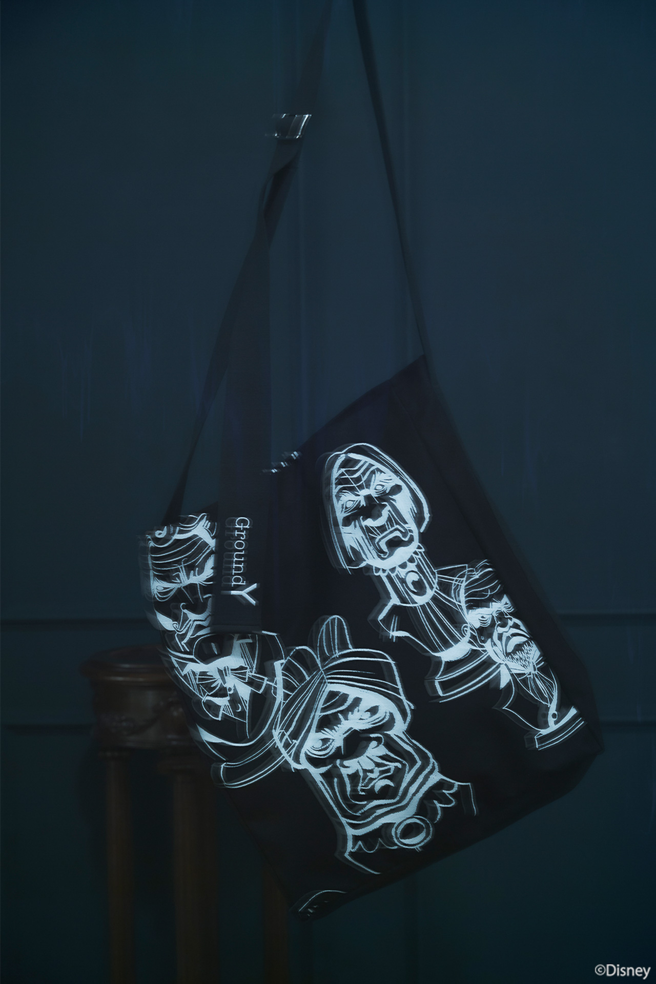 「トートバッグ（ファントム・ファイブ）」（各1万3200円）