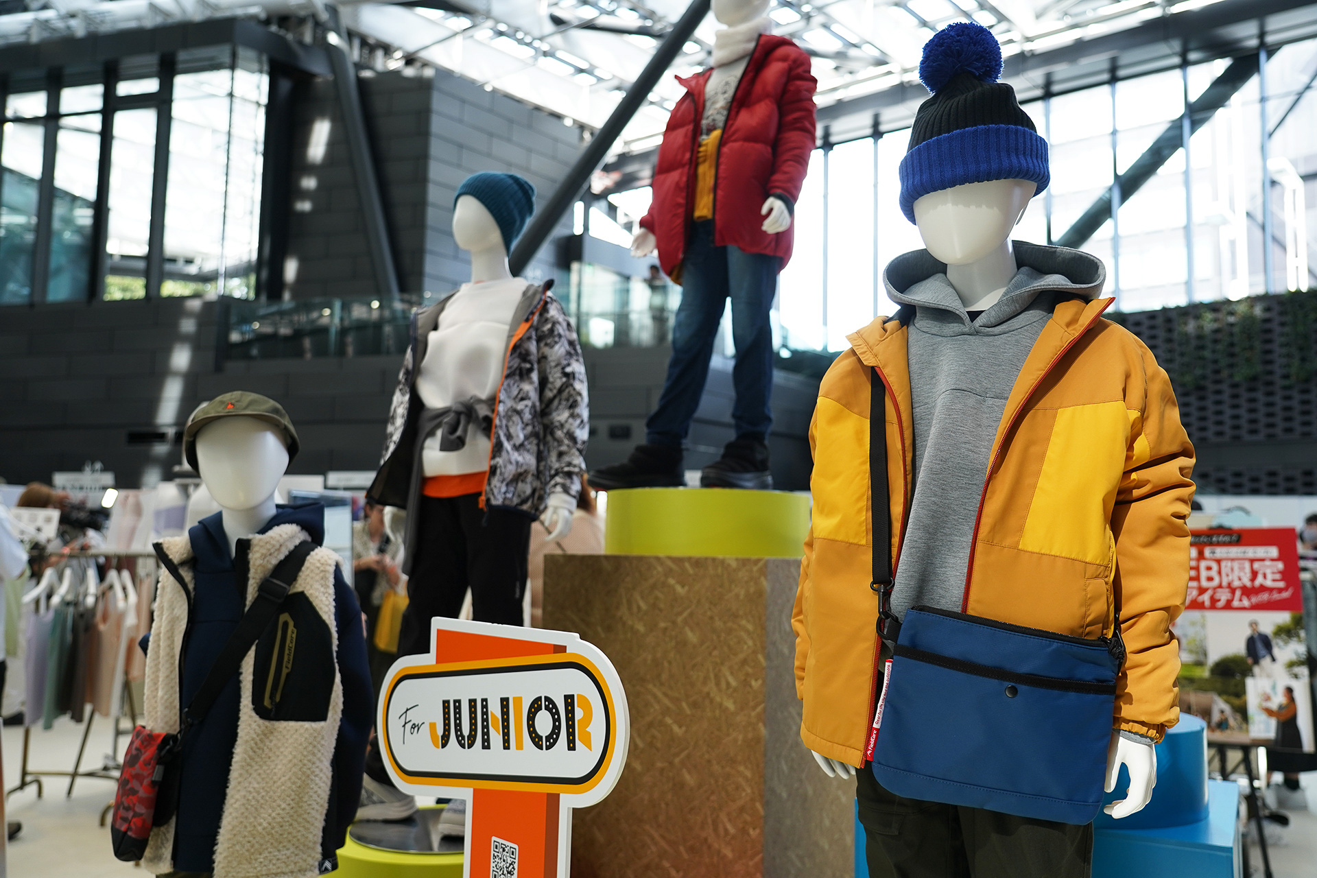 ジュニアのアパレルも