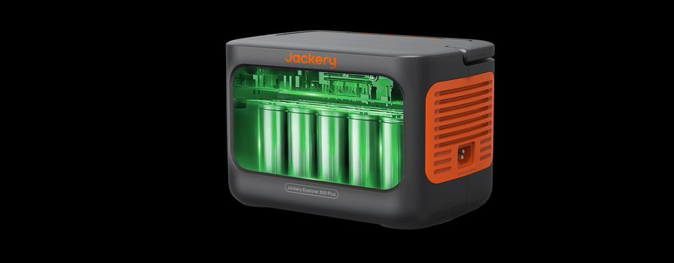 Jackery、10年以上使える電池を搭載したリュックに入る小型