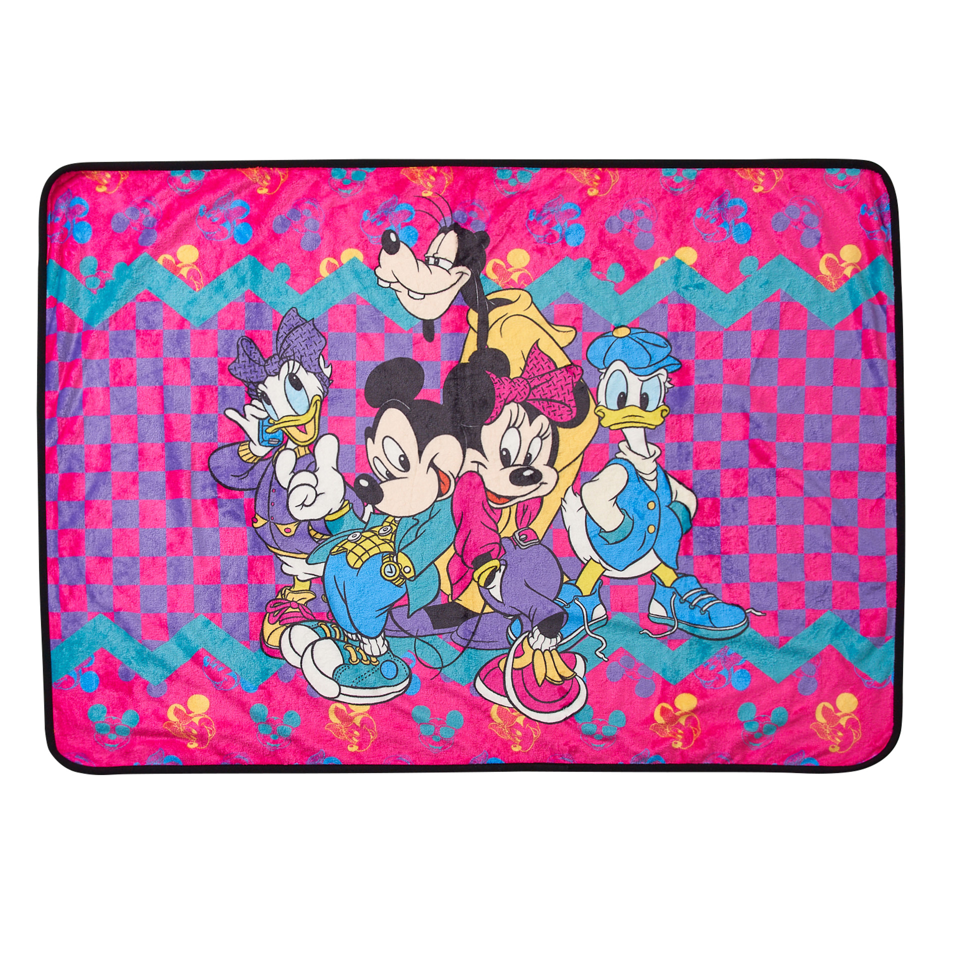 ブランケットのサイズは約700×1000mm（縦×横）