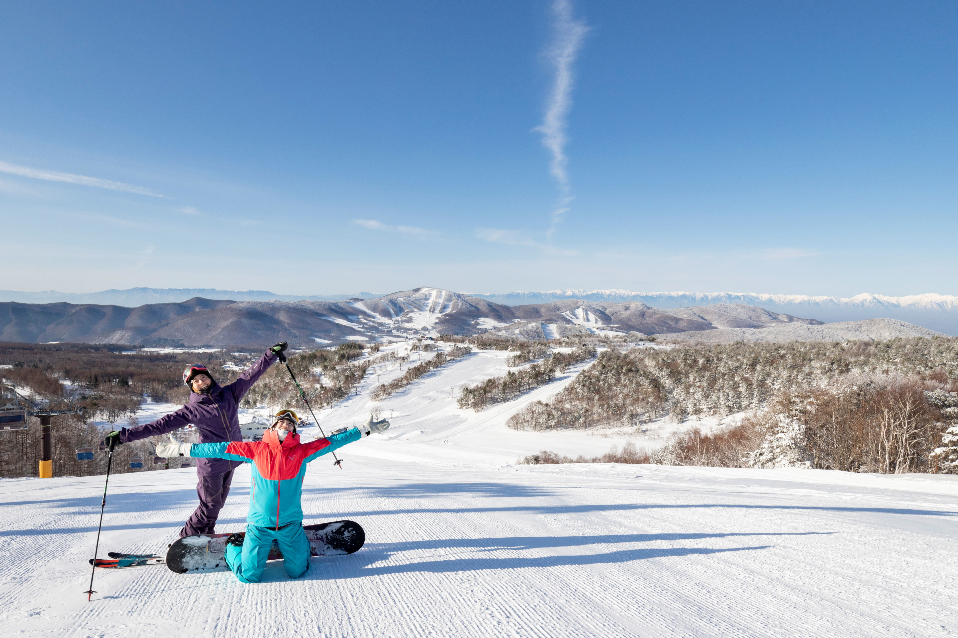 菅平高原は寒さ日本一の年もある寒冷地帯で、サラサラのパウダースノーが人気