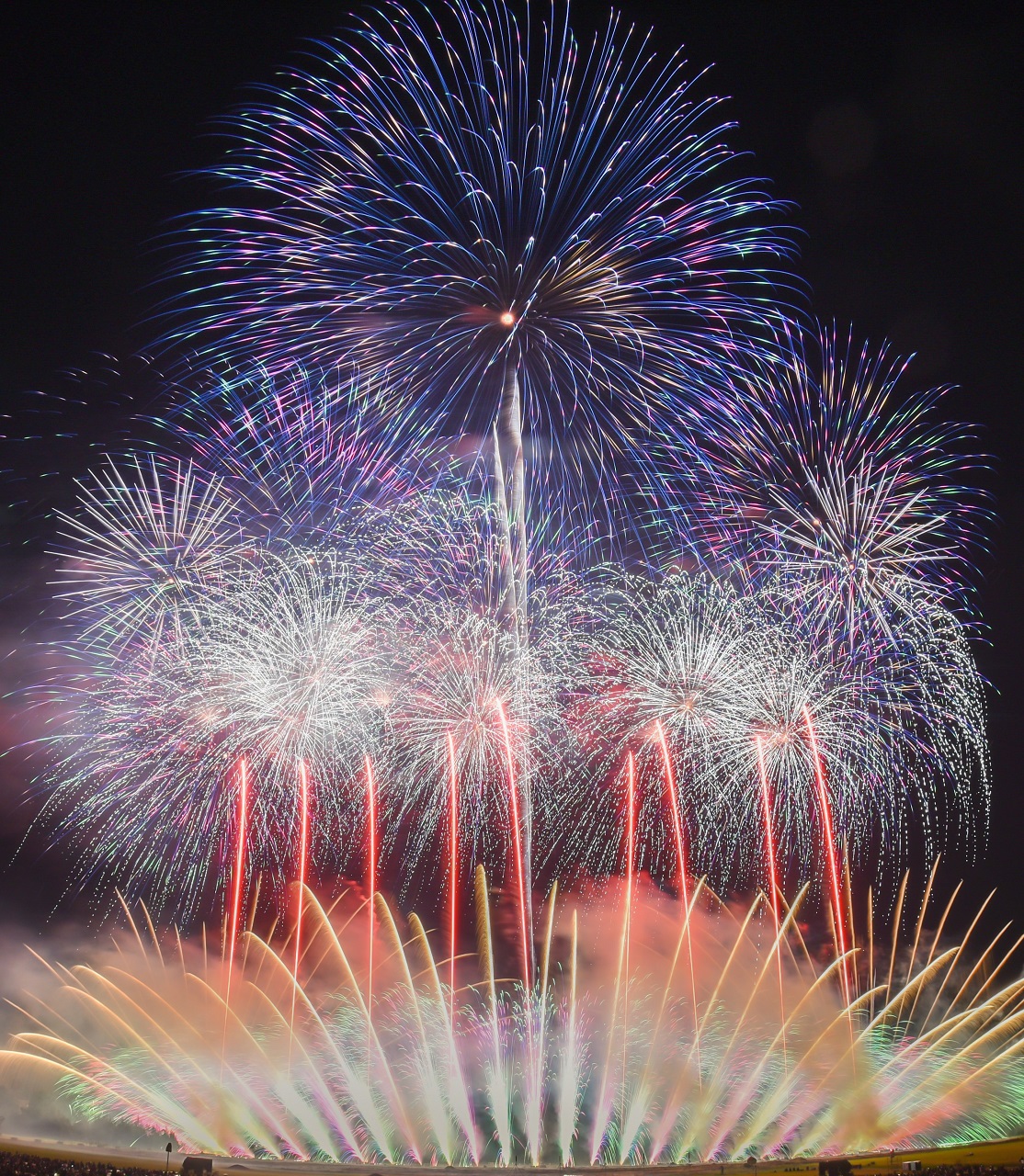 「第2回 にし阿波の花火」11月11日、徳島県西部健康防災公園で開催