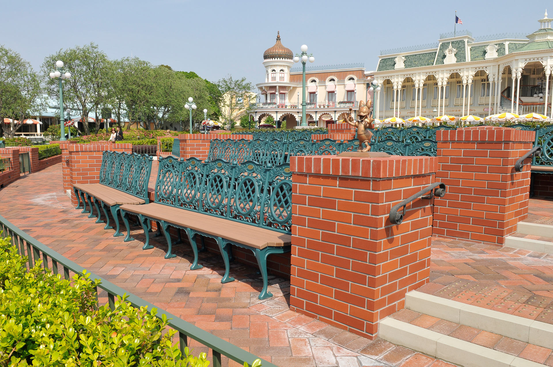 「東京ディズニーリゾート・バケーションパッケージ」も座席に座って「ディズニー・クリスマス・ストーリーズ」鑑賞もかなう