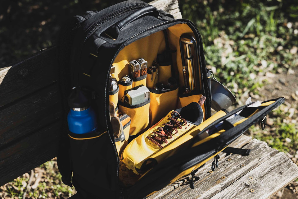 DEWALTのキャリー付きバックパックなど全5種類。耐久素材・収納力が