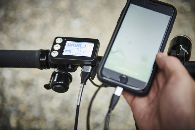 USB充電でライトやスマホなどへの充電が可能