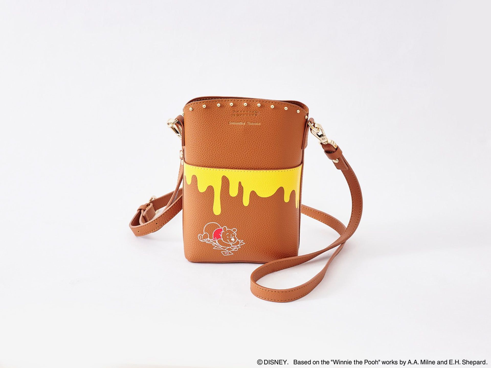 「スマホショルダー」（1万7600円）