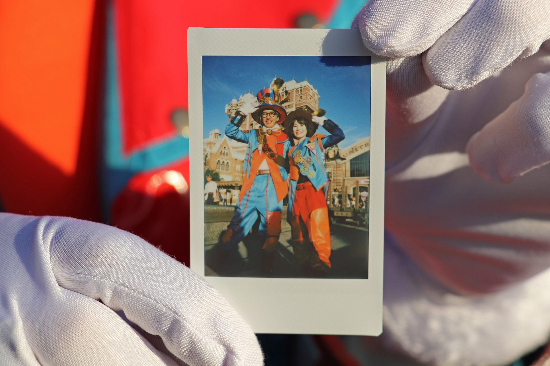 プレゼントされたインスタント写真。しっかり背景もこだわった素敵な1枚が撮られていた