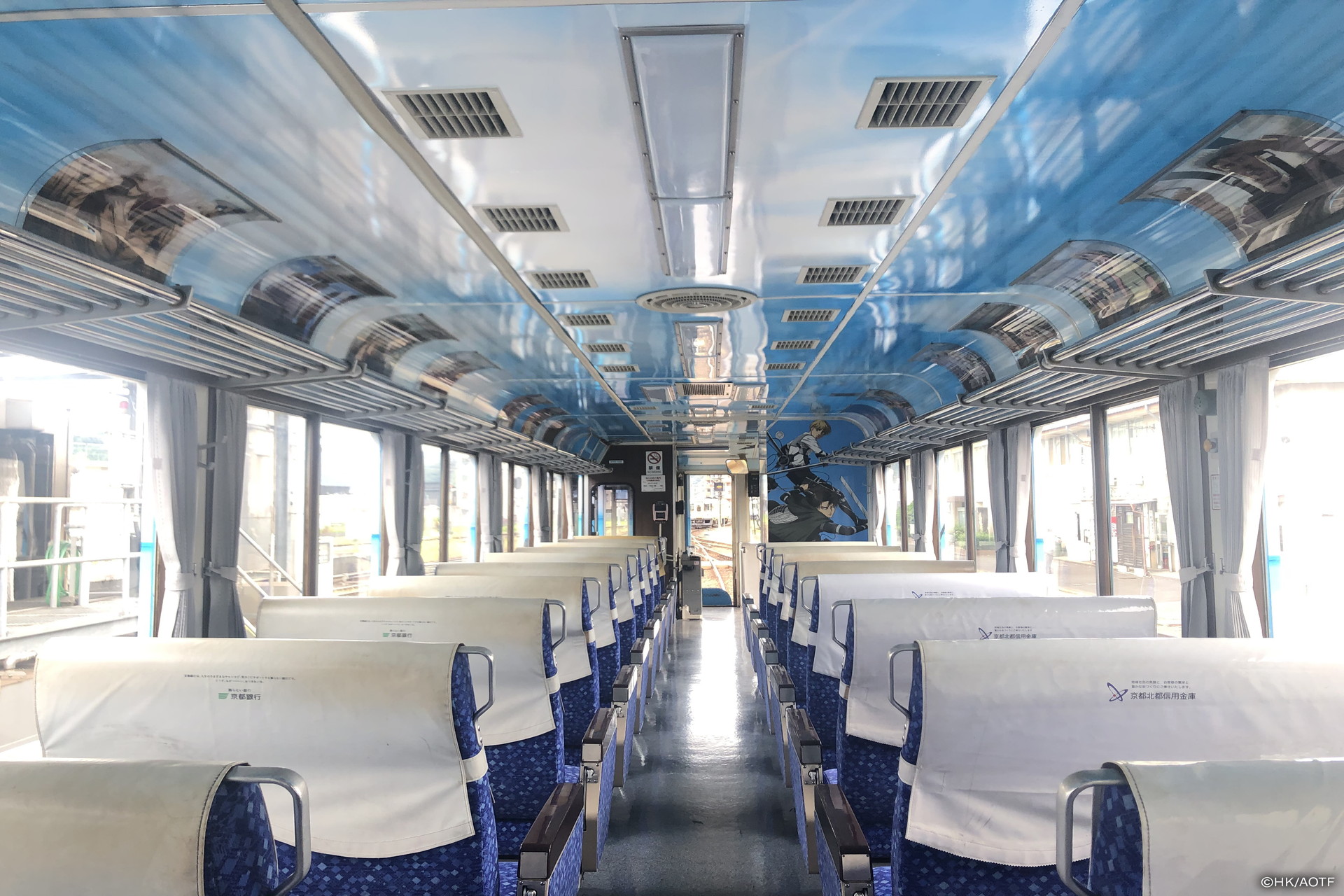 ラッピングした車内