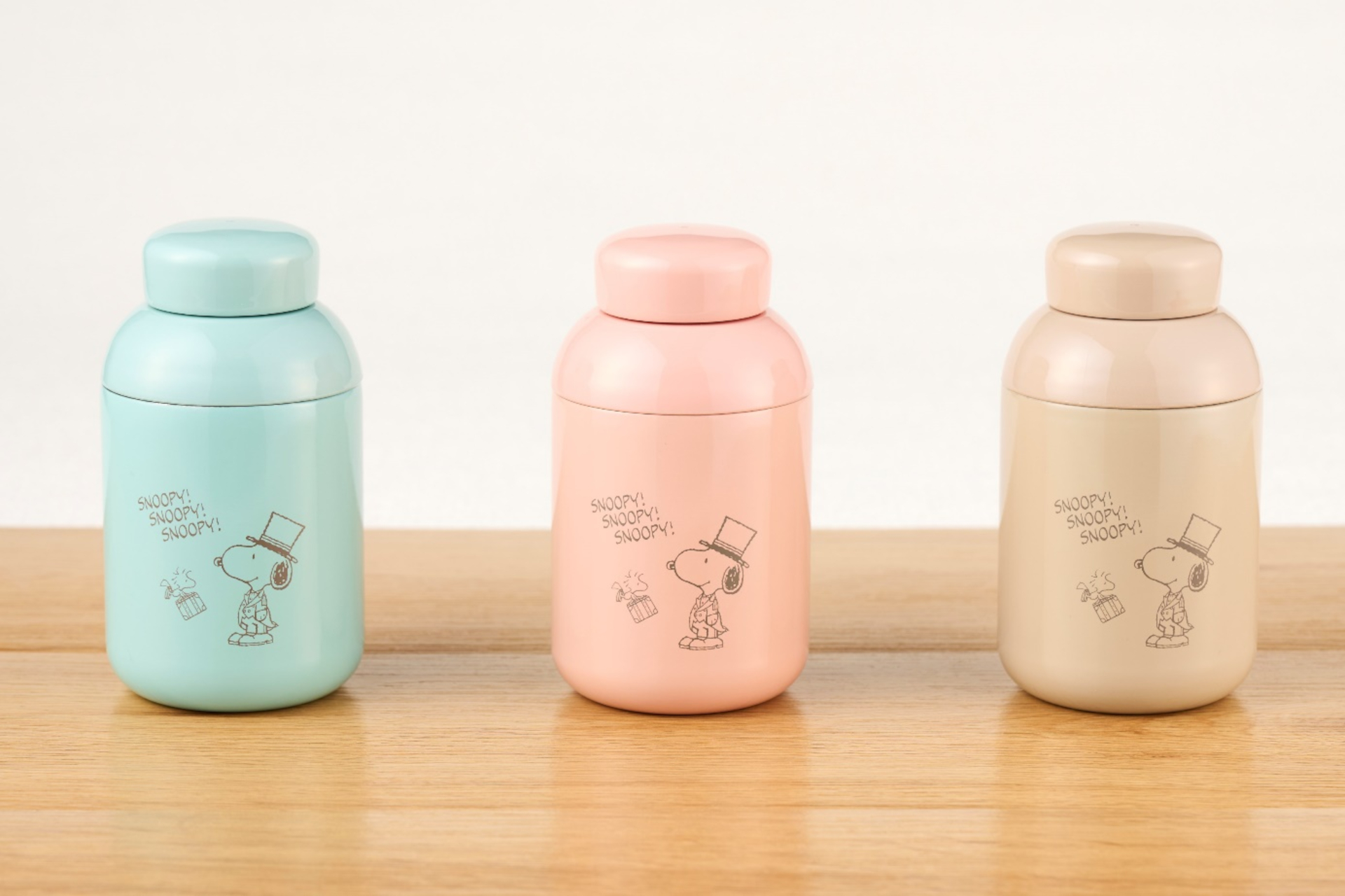 ドアマン・スヌーピーをデザイン。温冷対応