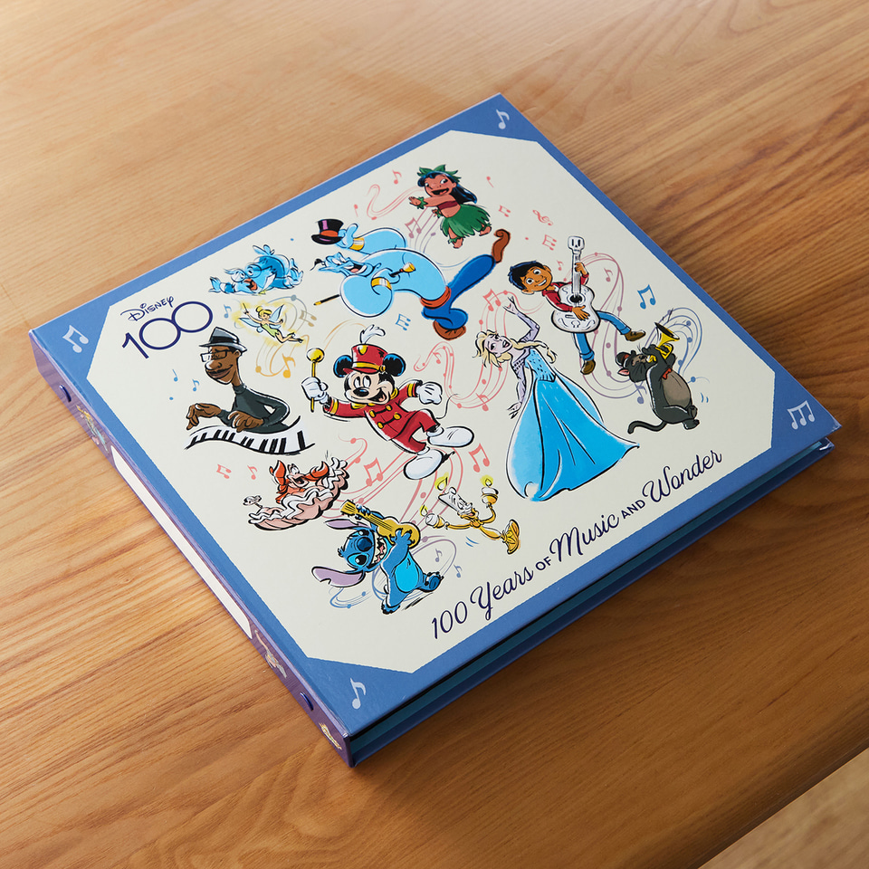 最大288枚まで入る！ ディズニー100デザインの写真アルバム