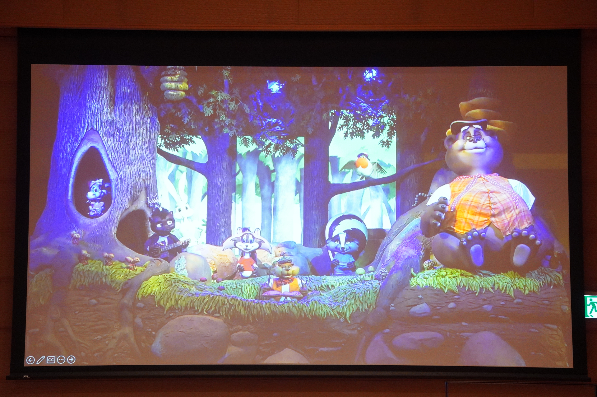 屋内ウォーターパークやアトラクションもあり、遊園地のように子供も大人も楽しめるという