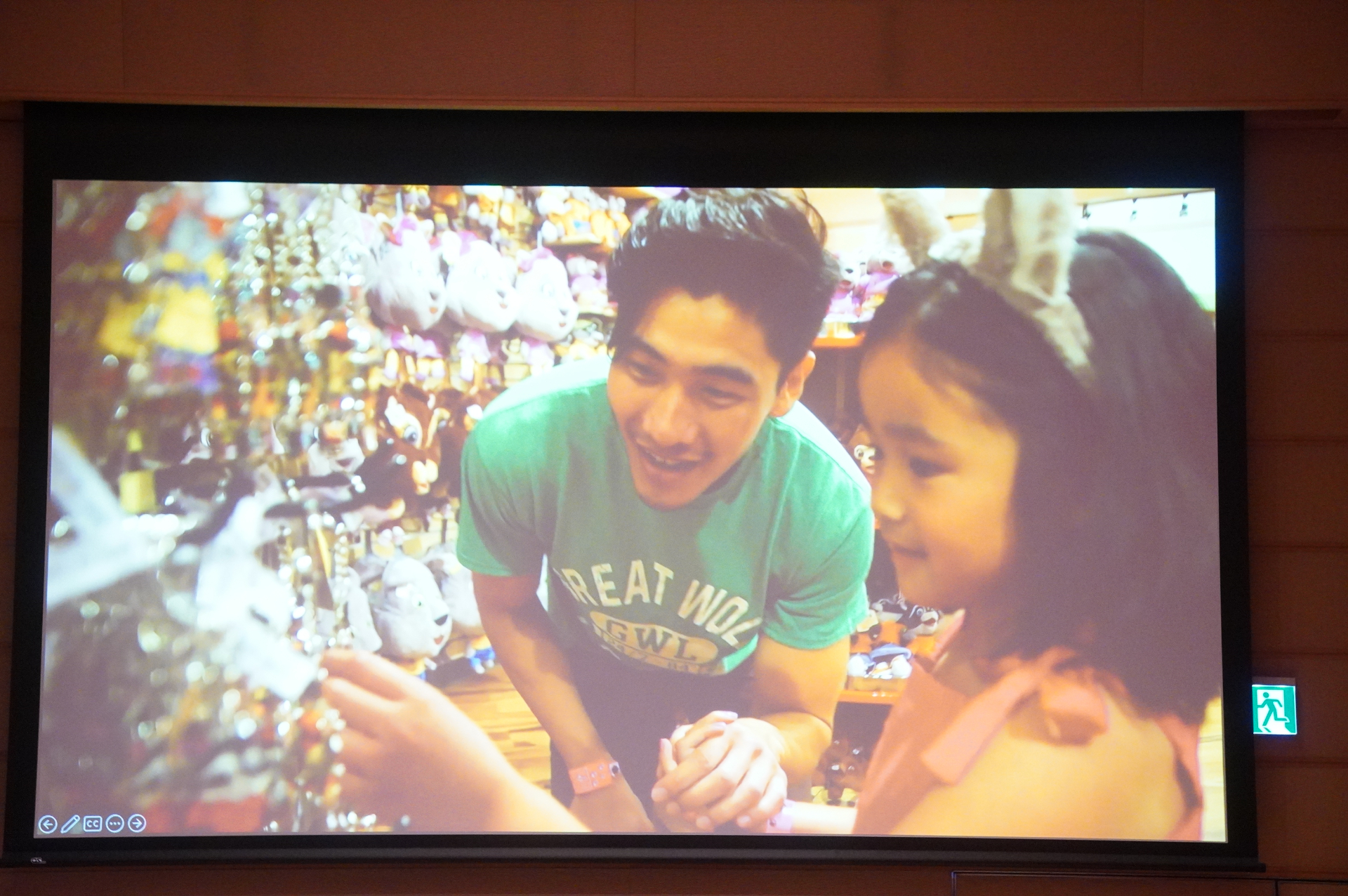 「グレート・ウルフロッジ・ガーデングローブ・アナハイム」のキャラクターグッズも