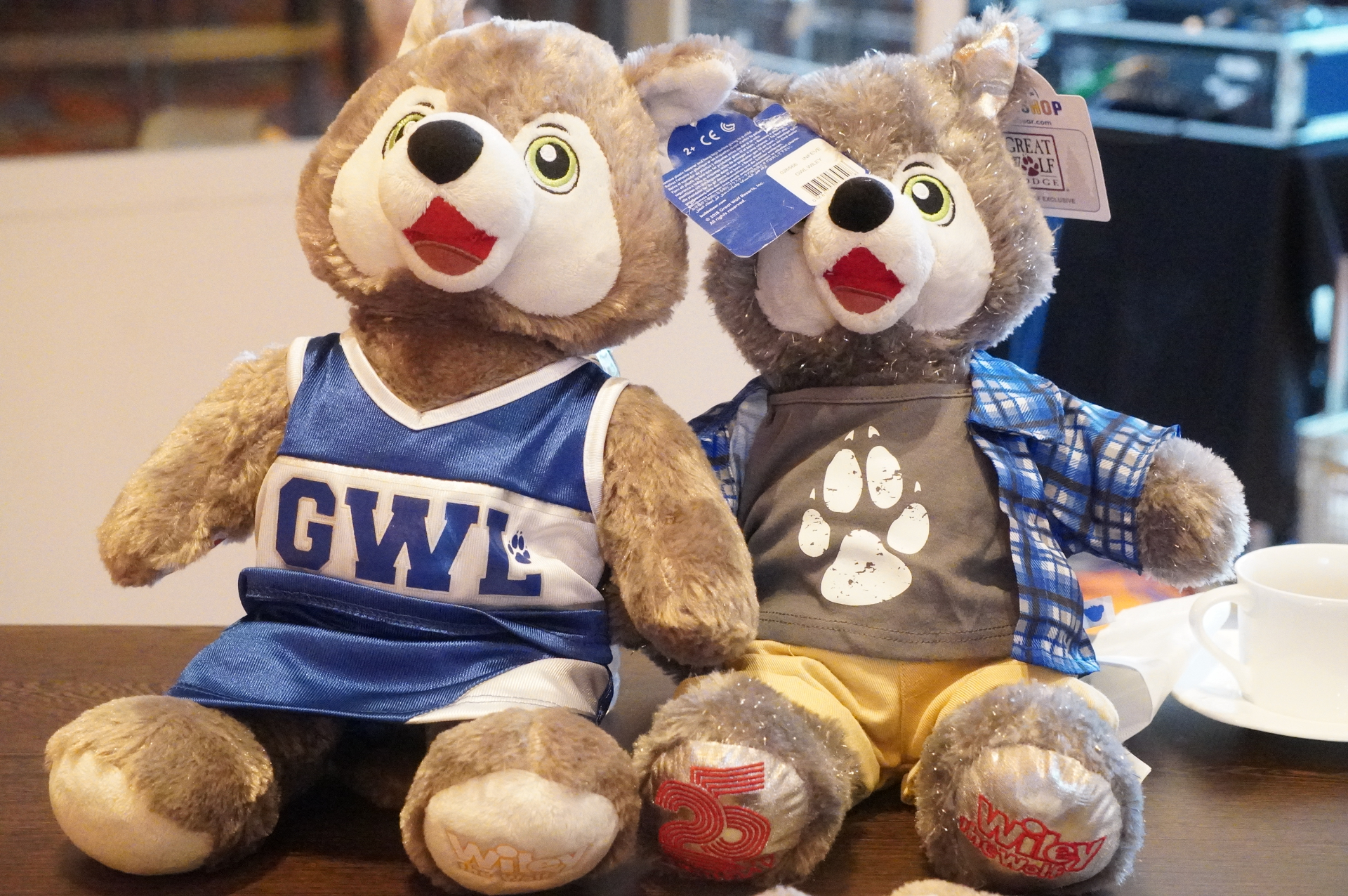 「グレート・ウルフロッジ・ガーデングローブ・アナハイム」のキャラクターグッズも