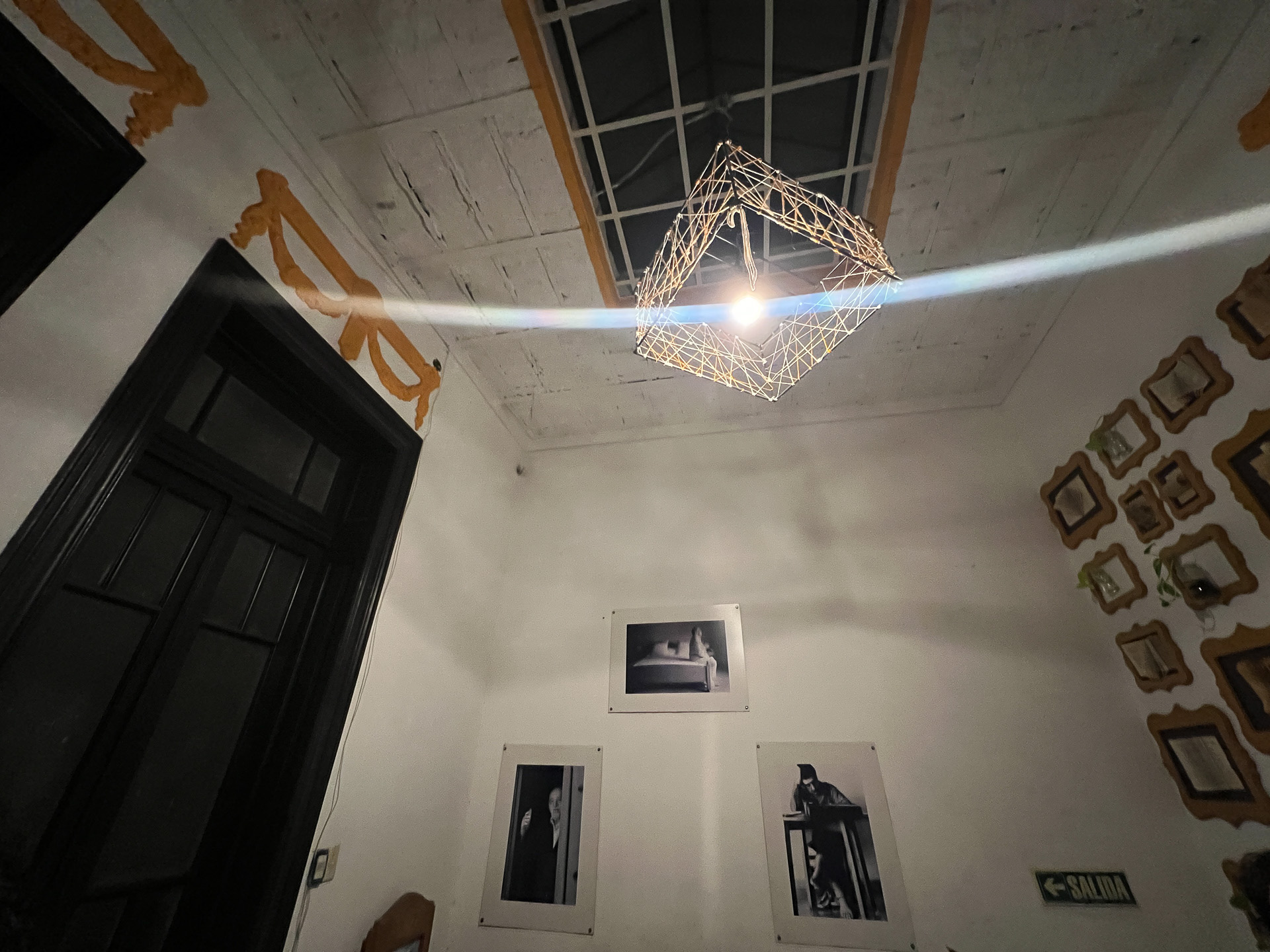 図書館らしいエントランス