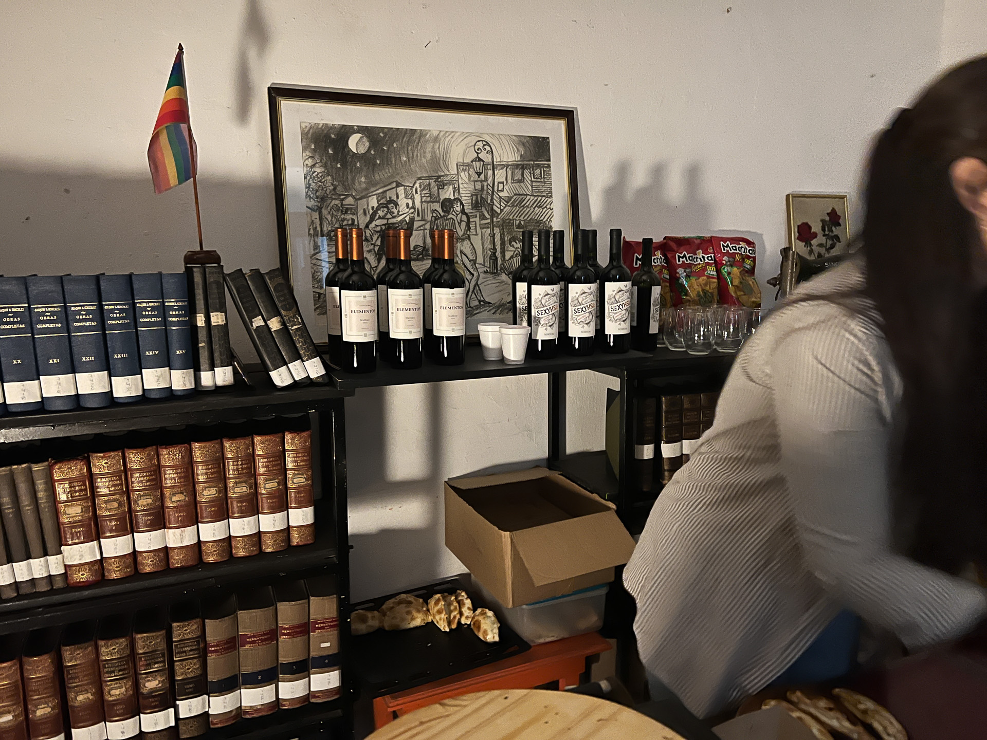 ライブの日はお酒や軽食の販売も