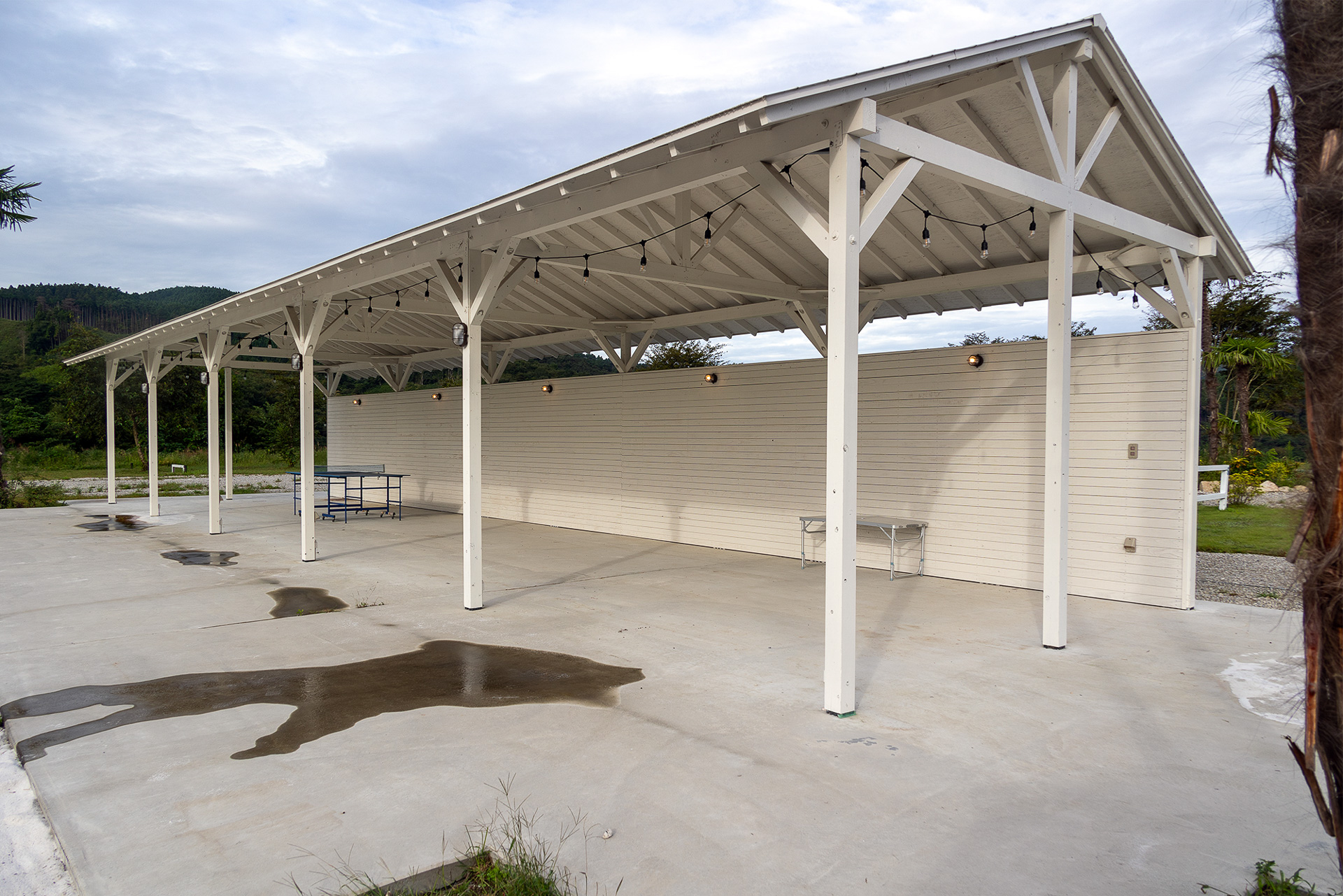 ワンダースペースと呼ぶステージエリア。将来的には音楽ライブなどもやりたいという。ほかにも多目的に利用していくスペースとのこと