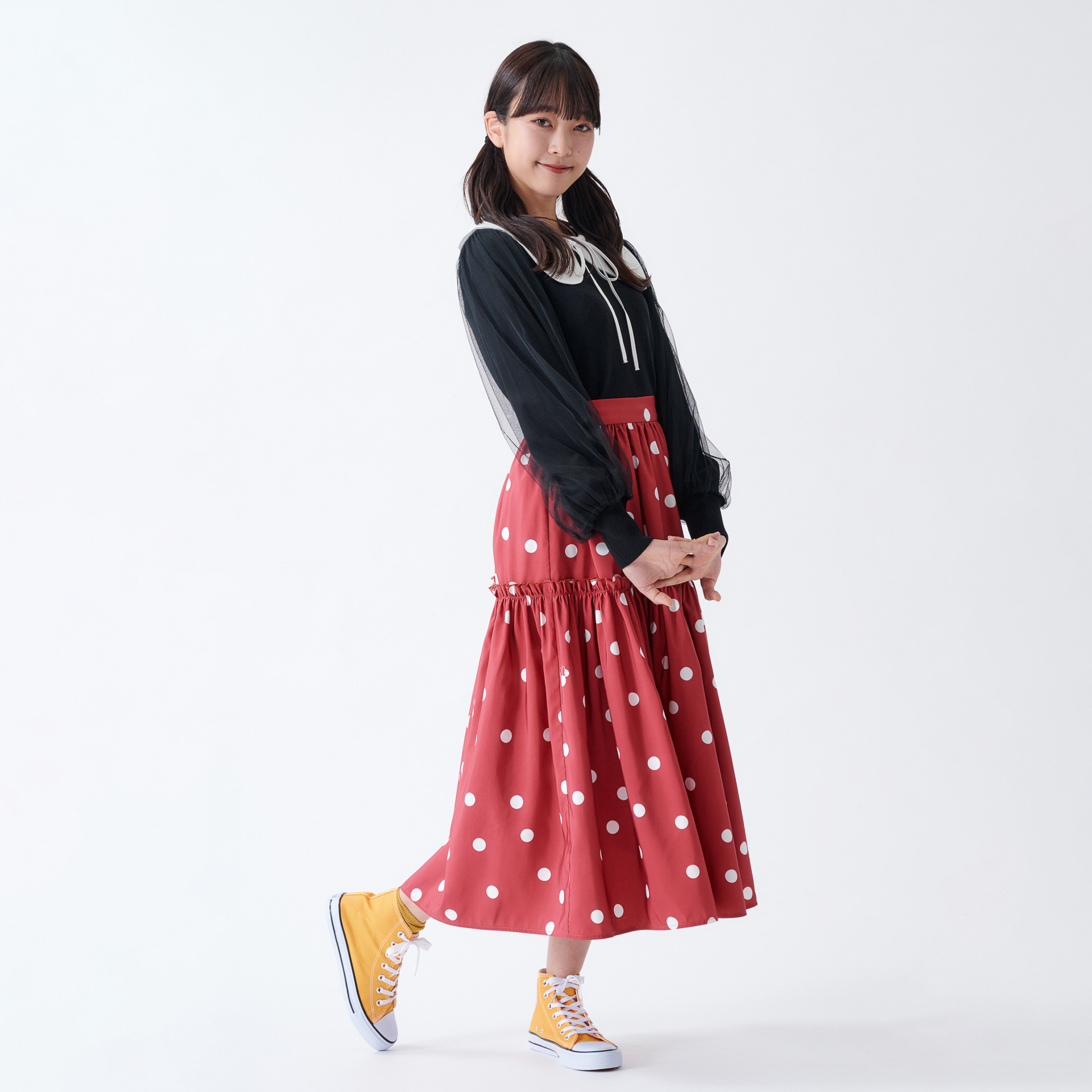 ミニーマウスをイメージさせるバウンドコーデ