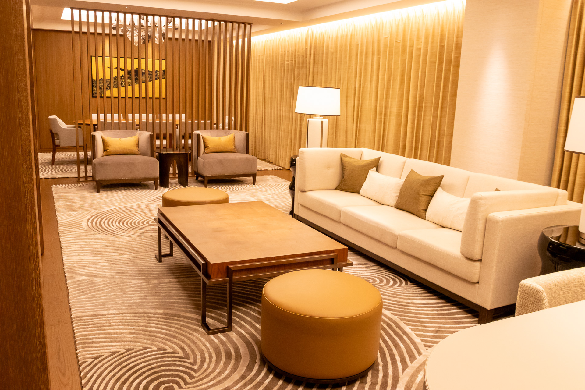 プレジデンシャルスイートのリビングルーム