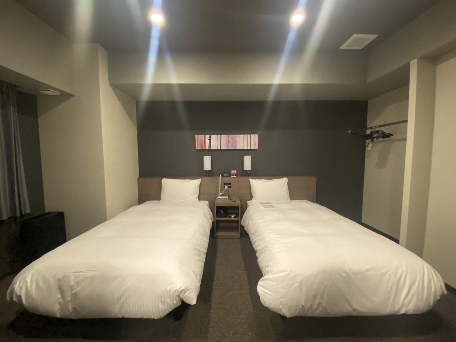 デラックスツイン　ベッドルーム