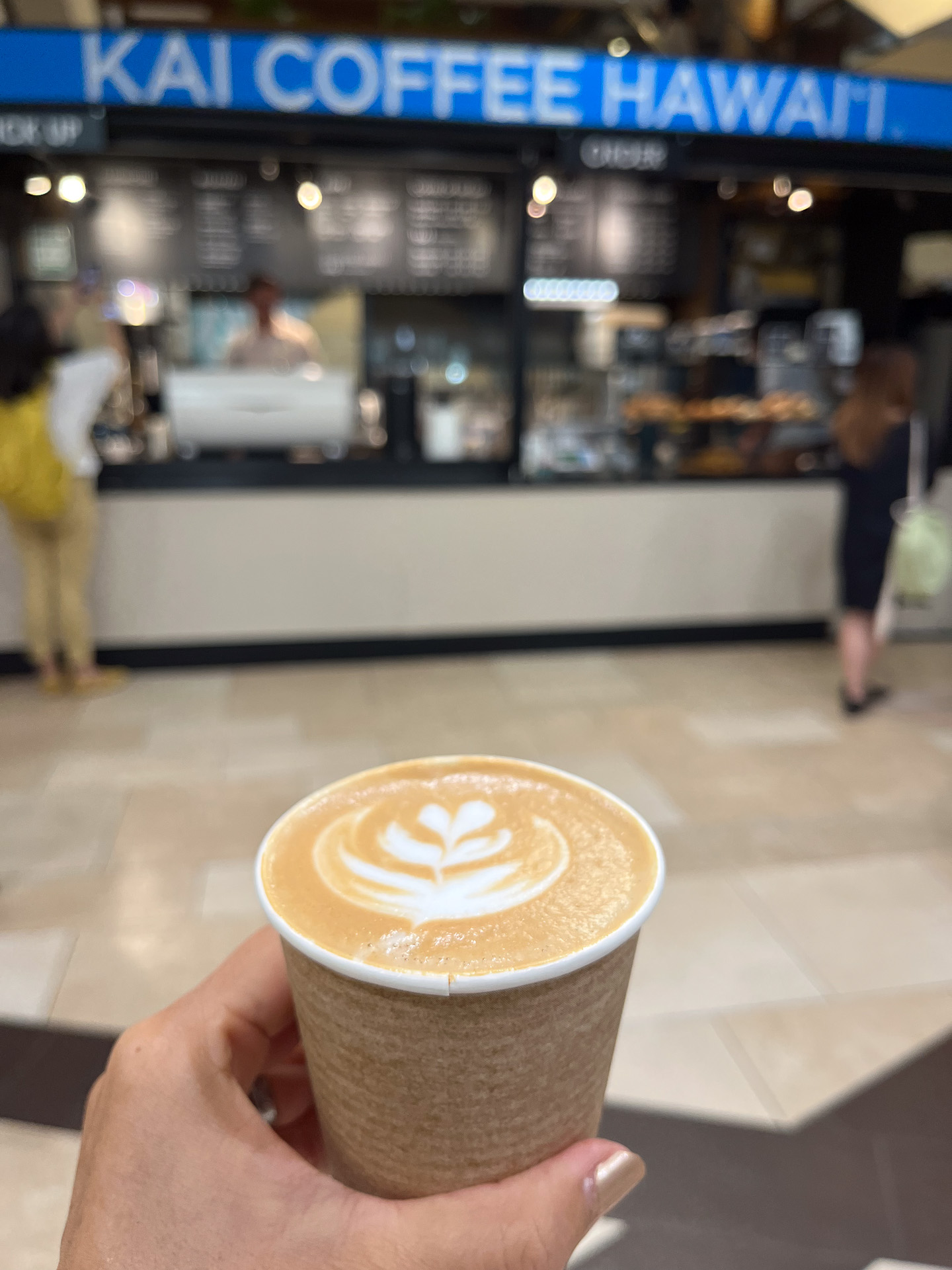 イチ押しのカイラテはマカダイアナッツがほのかに香る