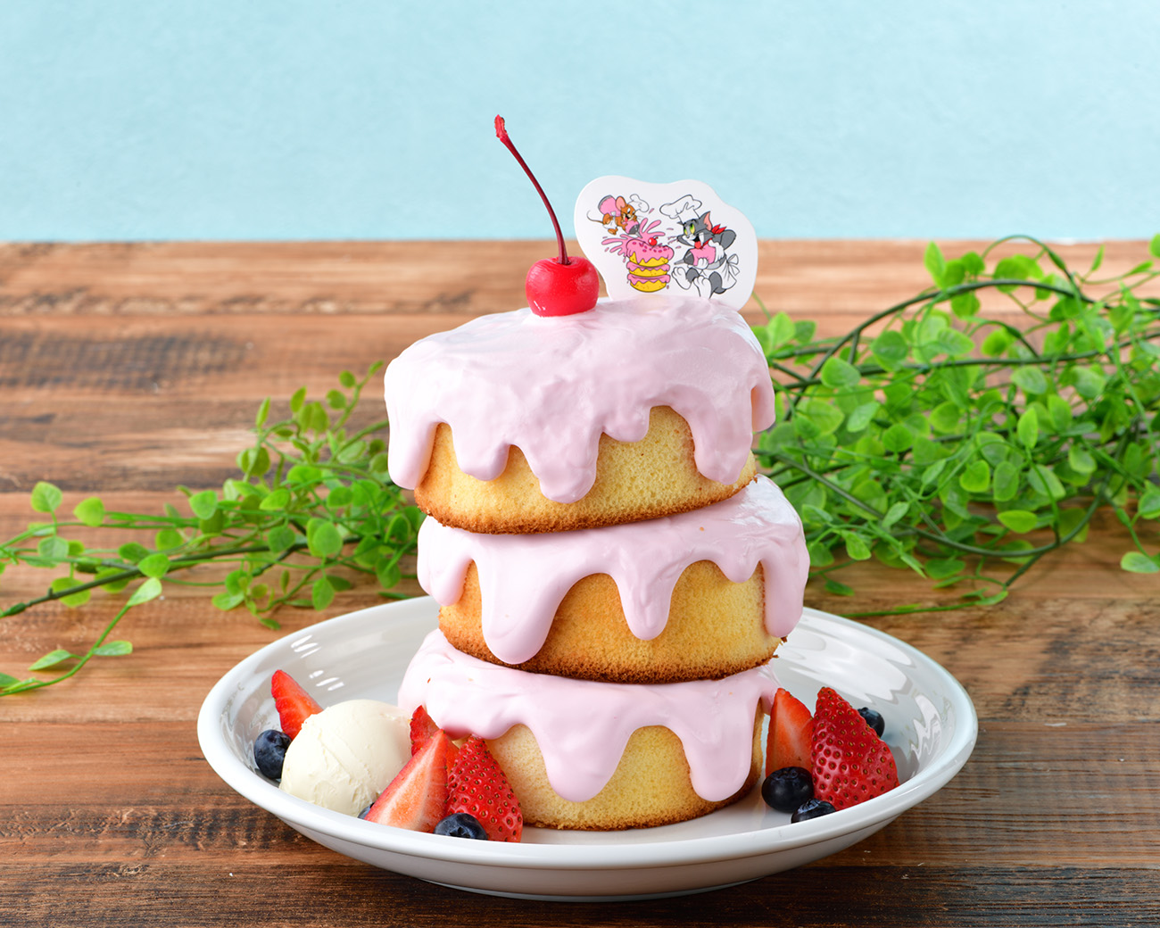 時には仲良し！いちごクリームのご機嫌なケーキ（画像はTripleのイメージ）