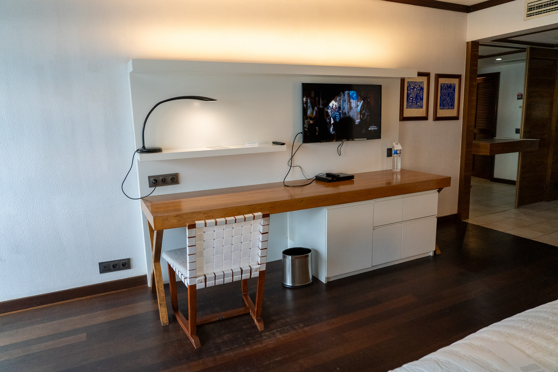 デスク＆チェア