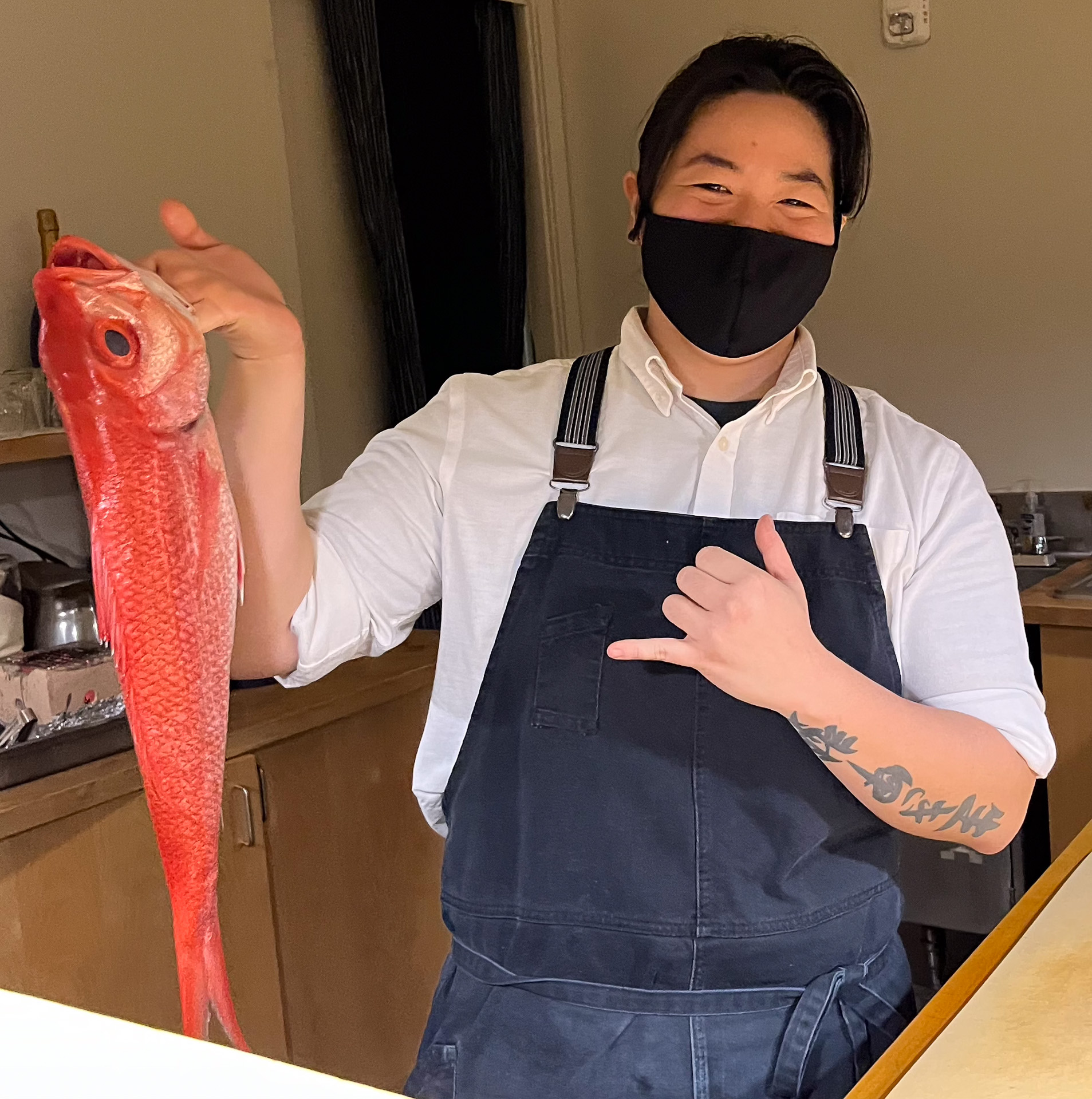 温厚な人柄と豊な才能を自由自在に料理で表現するミキ・ヤナギハラ シェフ