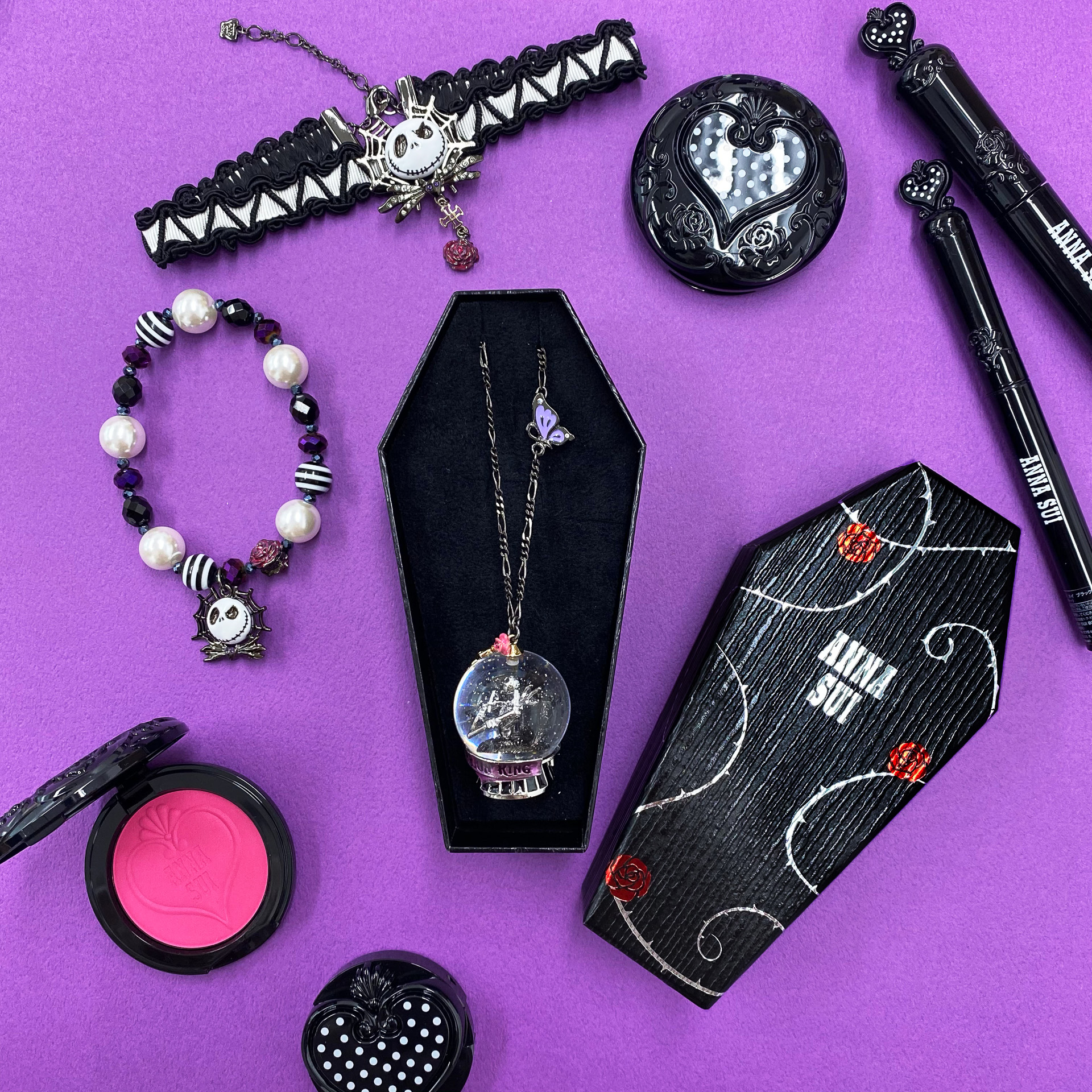 アナ スイから映画「ナイトメアー・ビフォア・クリスマス」のアクセサリーが発売中