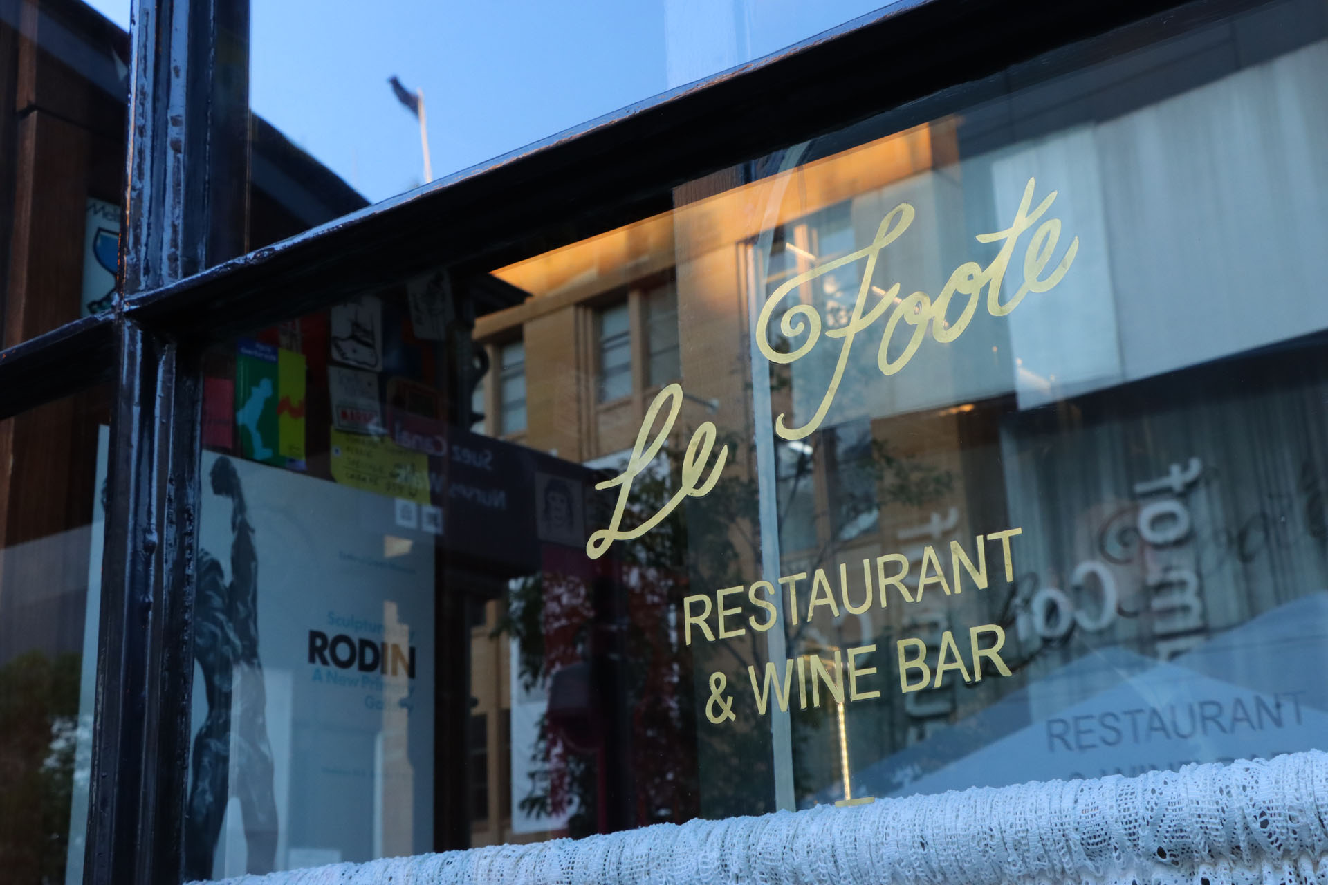 夕食は「Le Foote Restaurant」にて地中海グリル料理を堪能