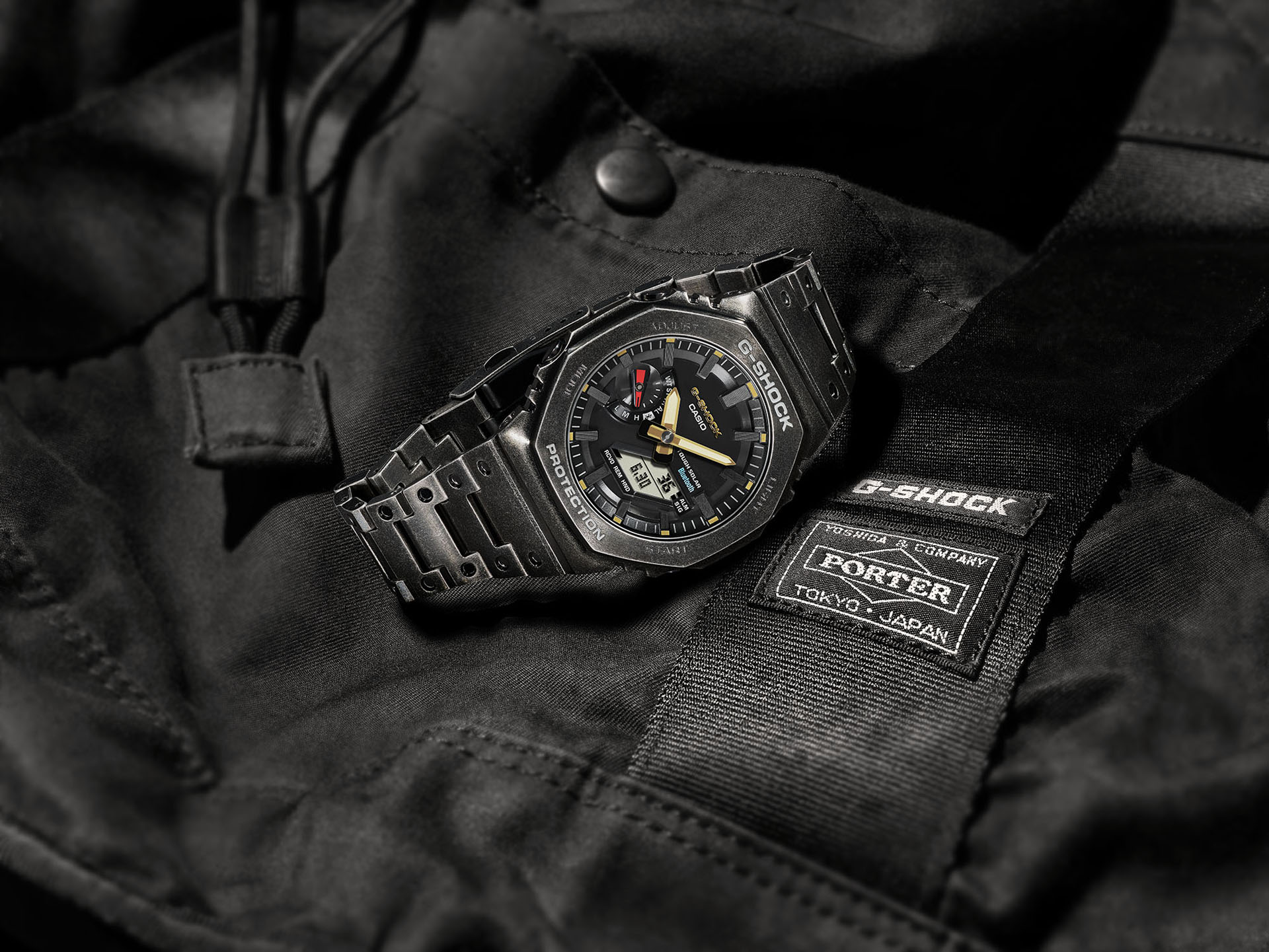 限定モデル「G-SHOCK 40th Anniversary Limited Edition PORTER Collection Bag Set」