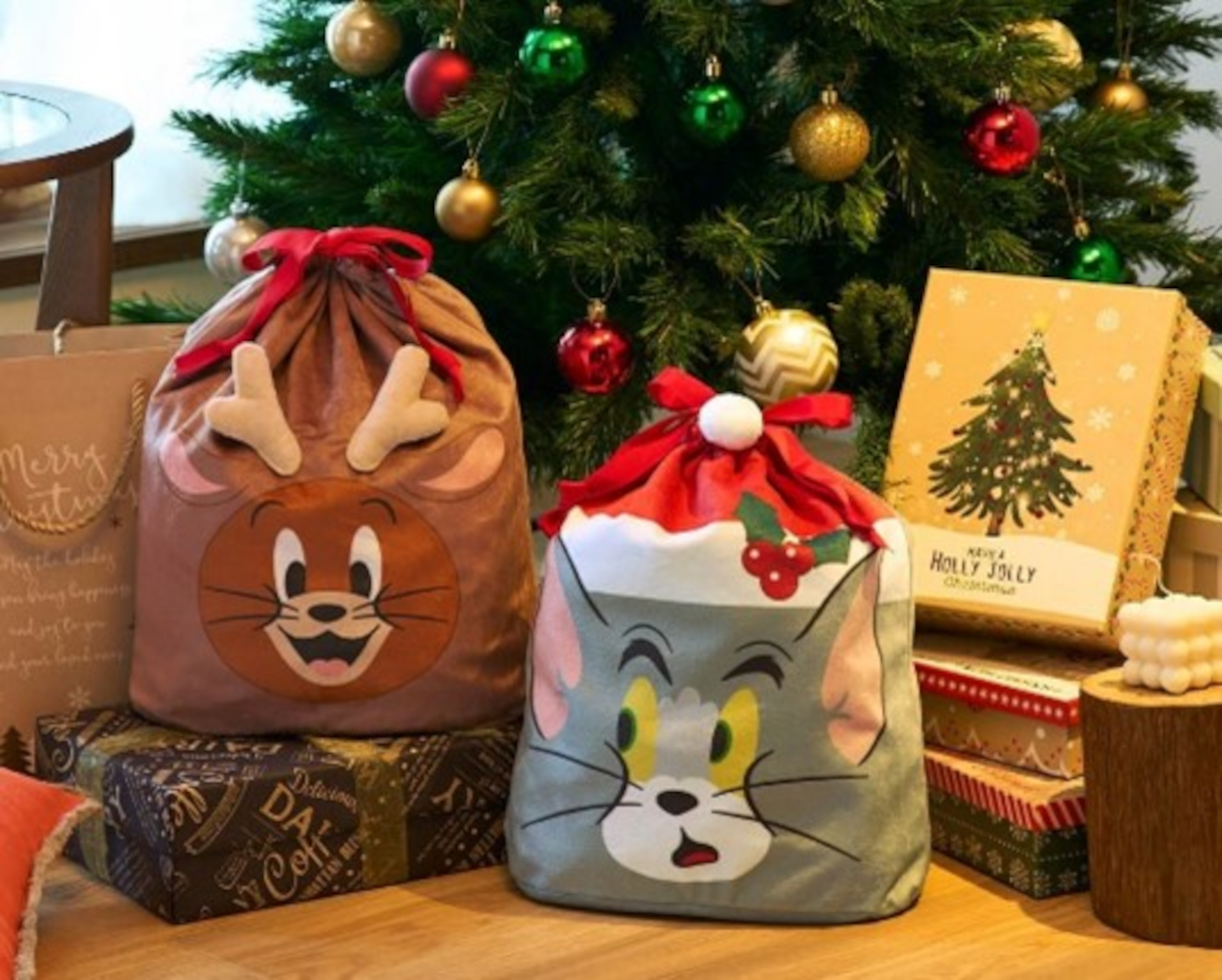 トムとジェリー「クリスマス仕様のプリント巾着袋」が登場