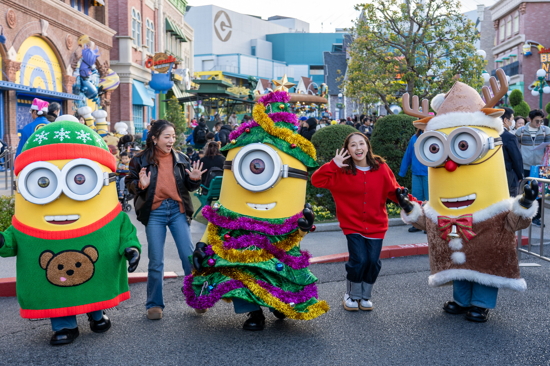 ハチャメチャ気分で触れ合って