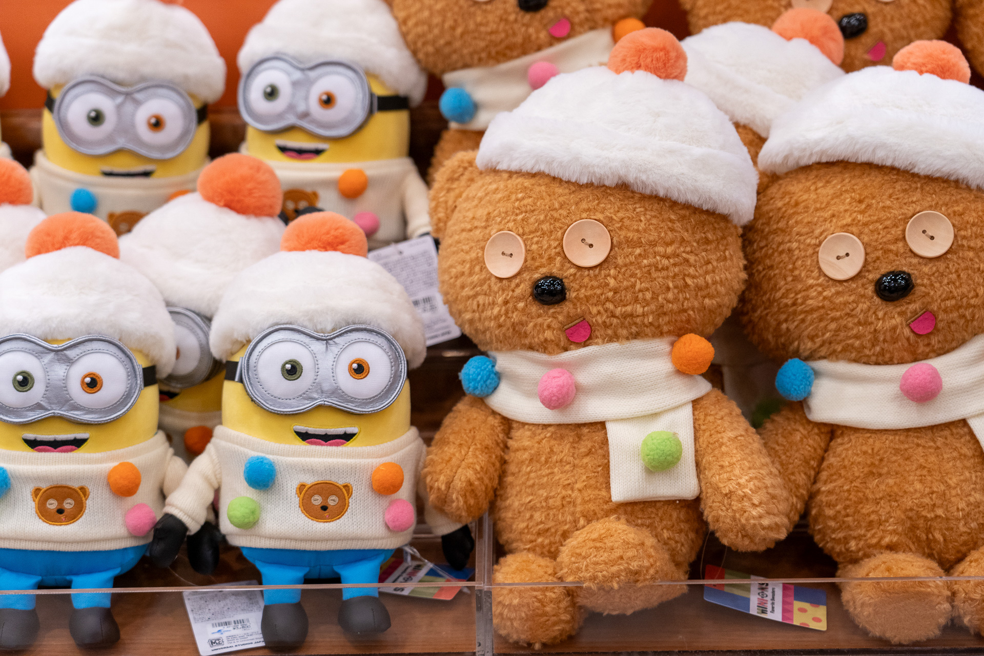 ぬいぐるみM ティム（4500円）、ぬいぐるみS ボブ（3800円）