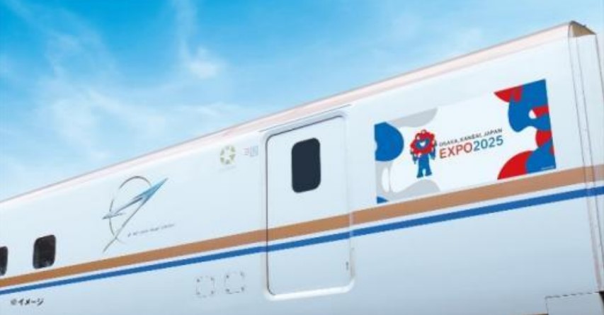北陸新幹線用W7系のラッピング