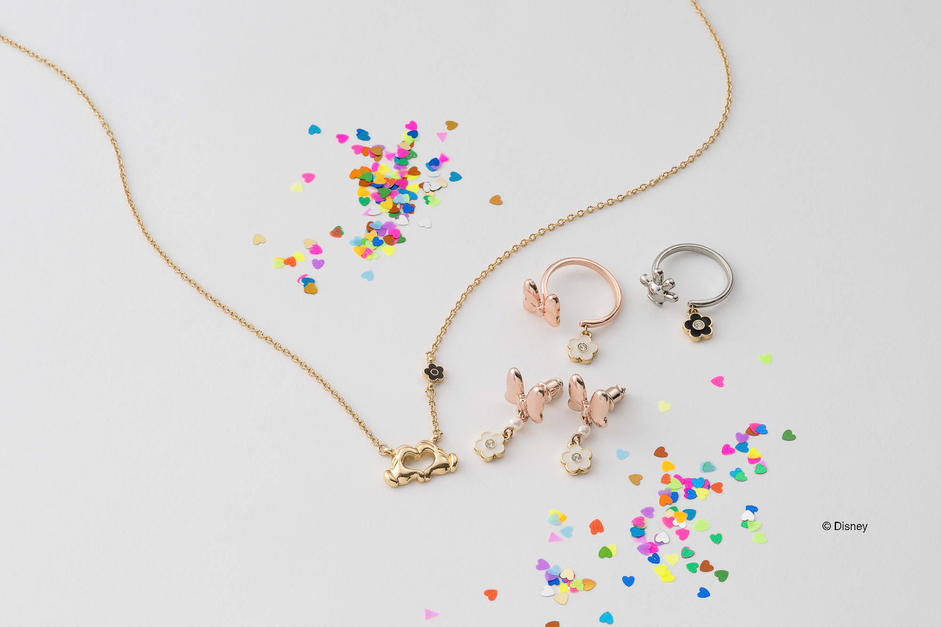 付けやすいカラーで、普段使いにもぴったり