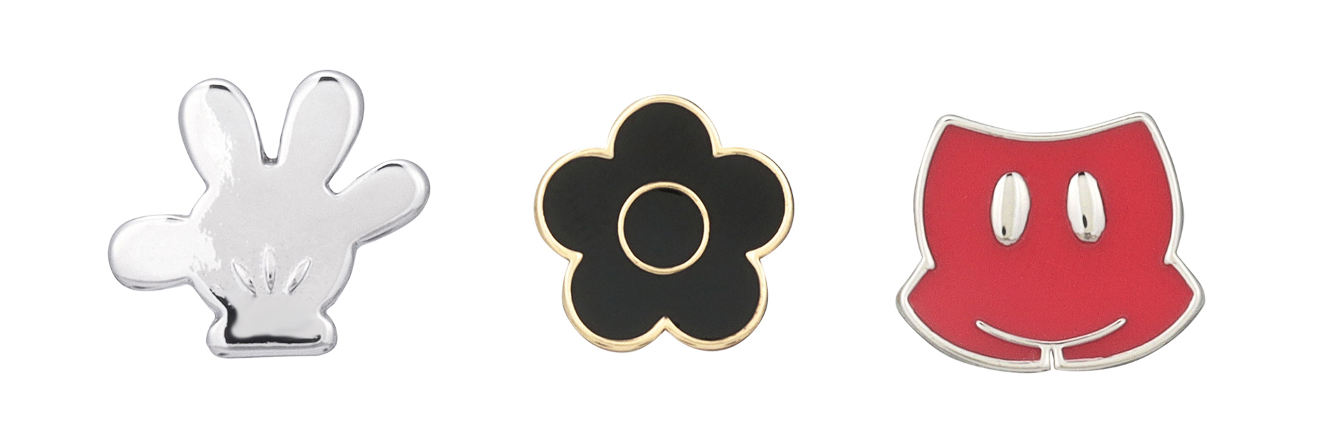 「ディズニーデザイン ピアスセット（ミッキーマウス）」（3740円）