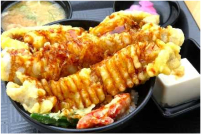 はみ出しあなご天丼（1300円）