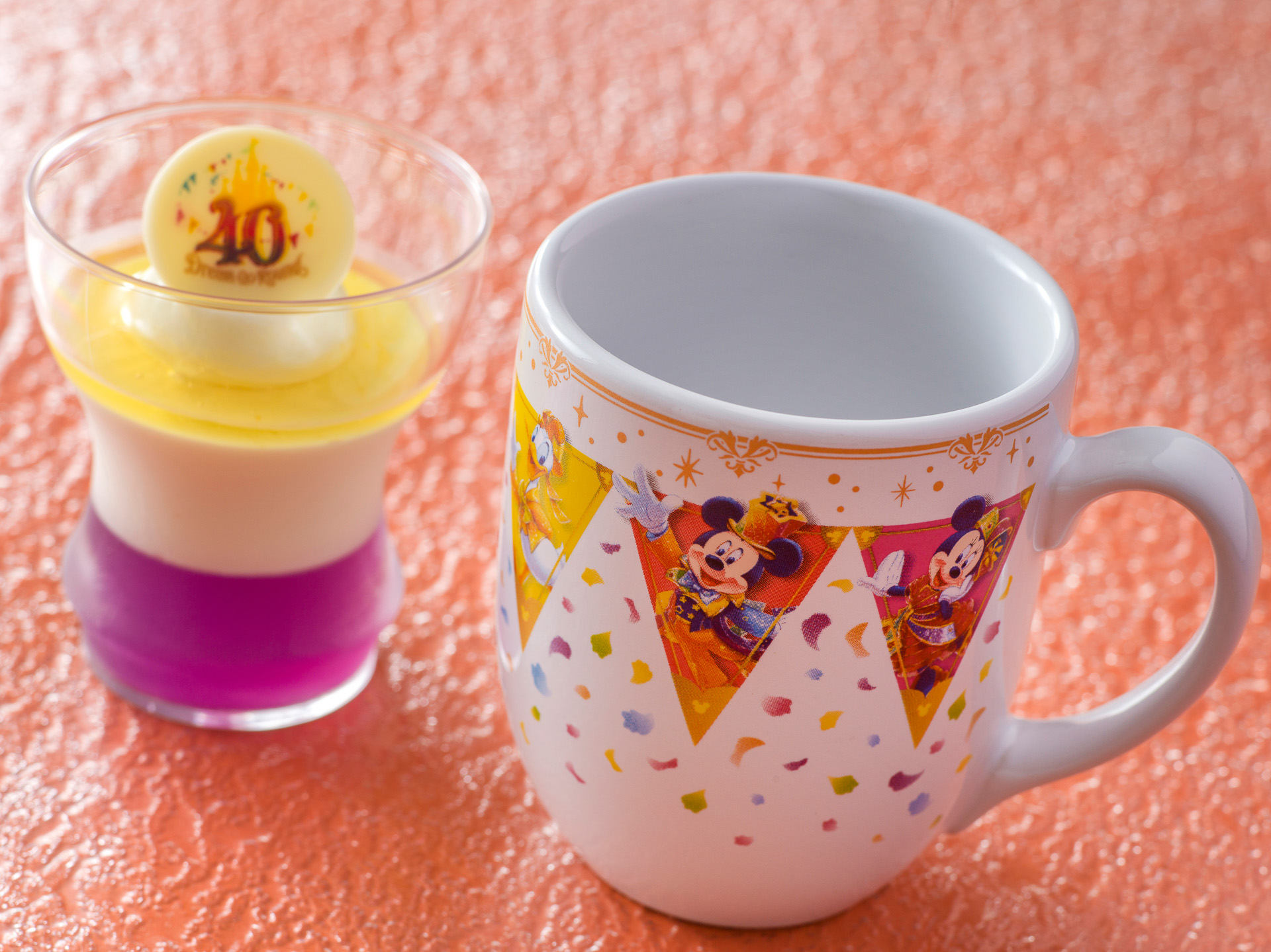 「レモンゼリー＆チーズ風味のムース、スーベニアカップ付き」（ムースにプラス550円）
