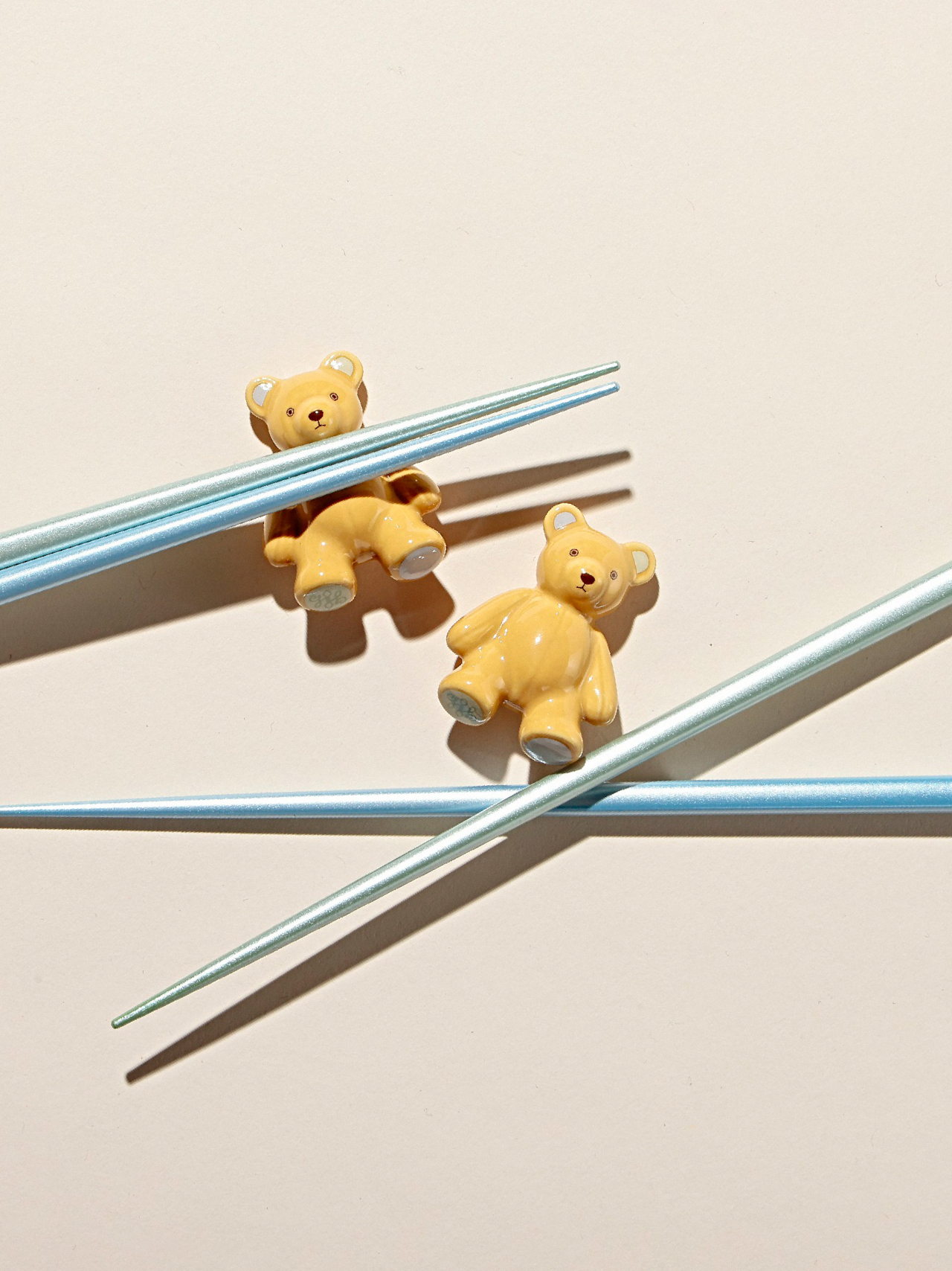 税込2万2000円以上購入で、オリジナルベアの箸置きをプレゼント