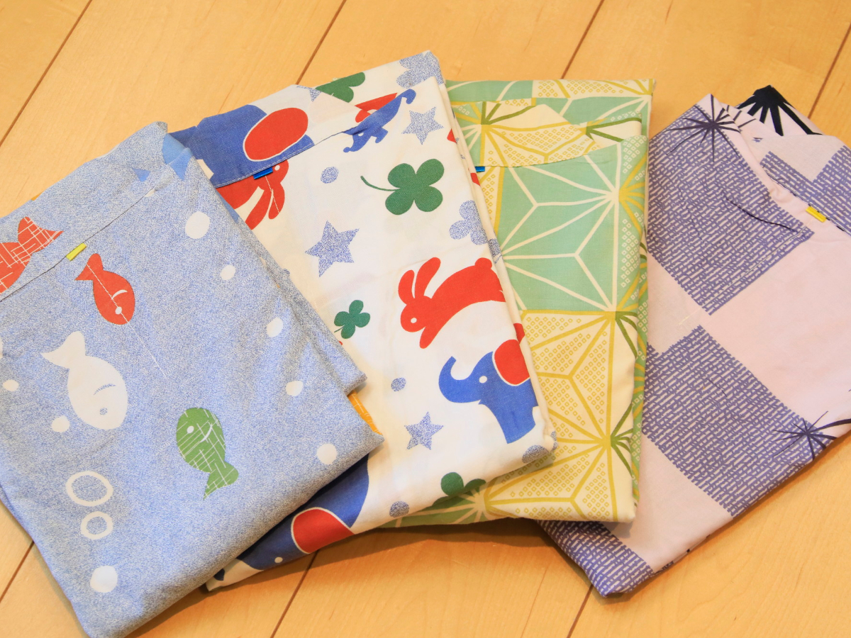 フロントでは好みに合わせて選べる色浴衣を用意