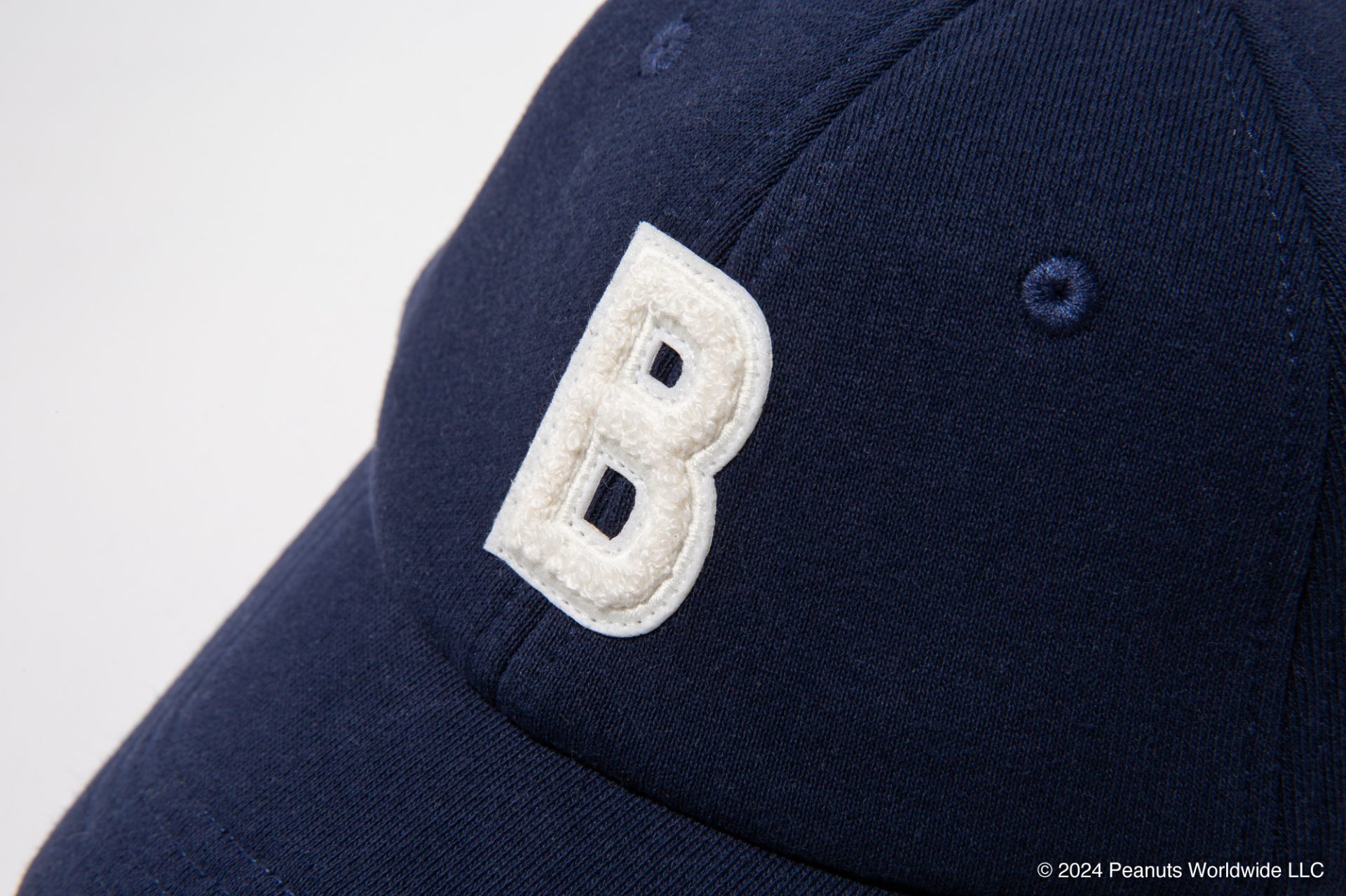 「ブルックス ブラザーズ×PEANUTS スウェットキャップ」。H.Grey、Black、Navyの3色展開