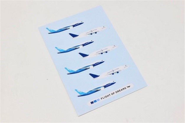 ボーイング787型機とドリームリフターデザインのシール