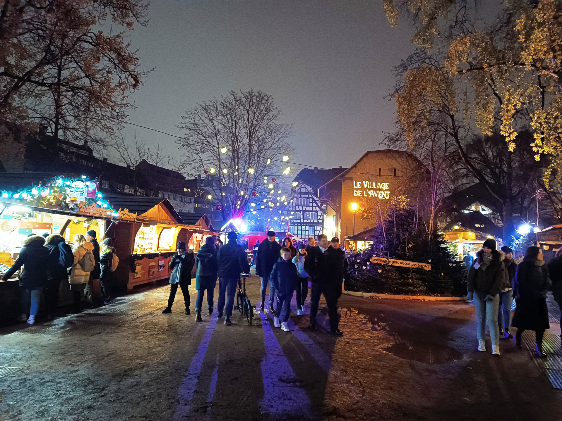 プティット・フランスというエリアのマルシェ