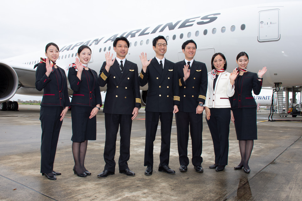 JAL新フラッグシップのA350-1000、仏トゥルーズから羽田へ向け