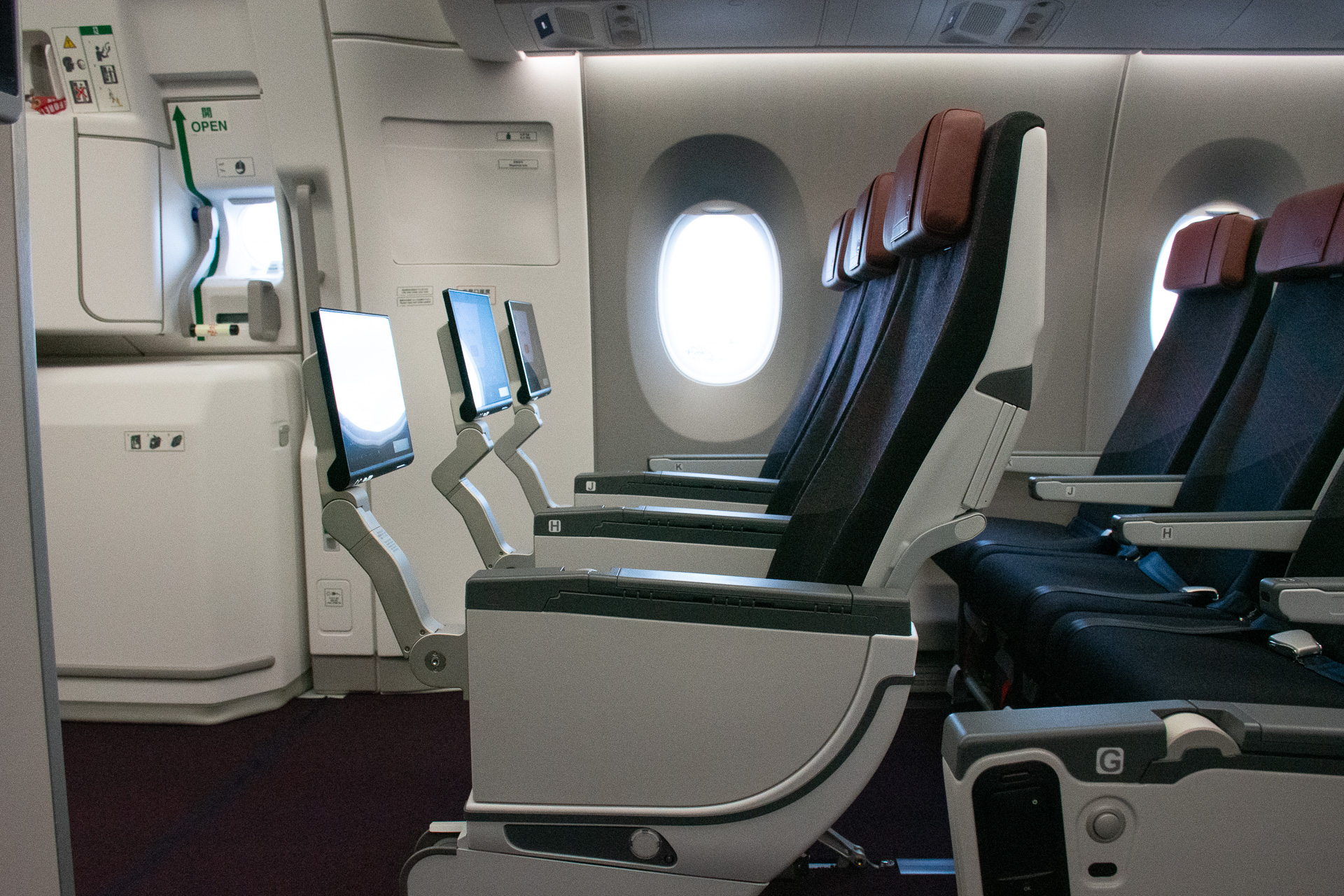 プレリクライニングのシート