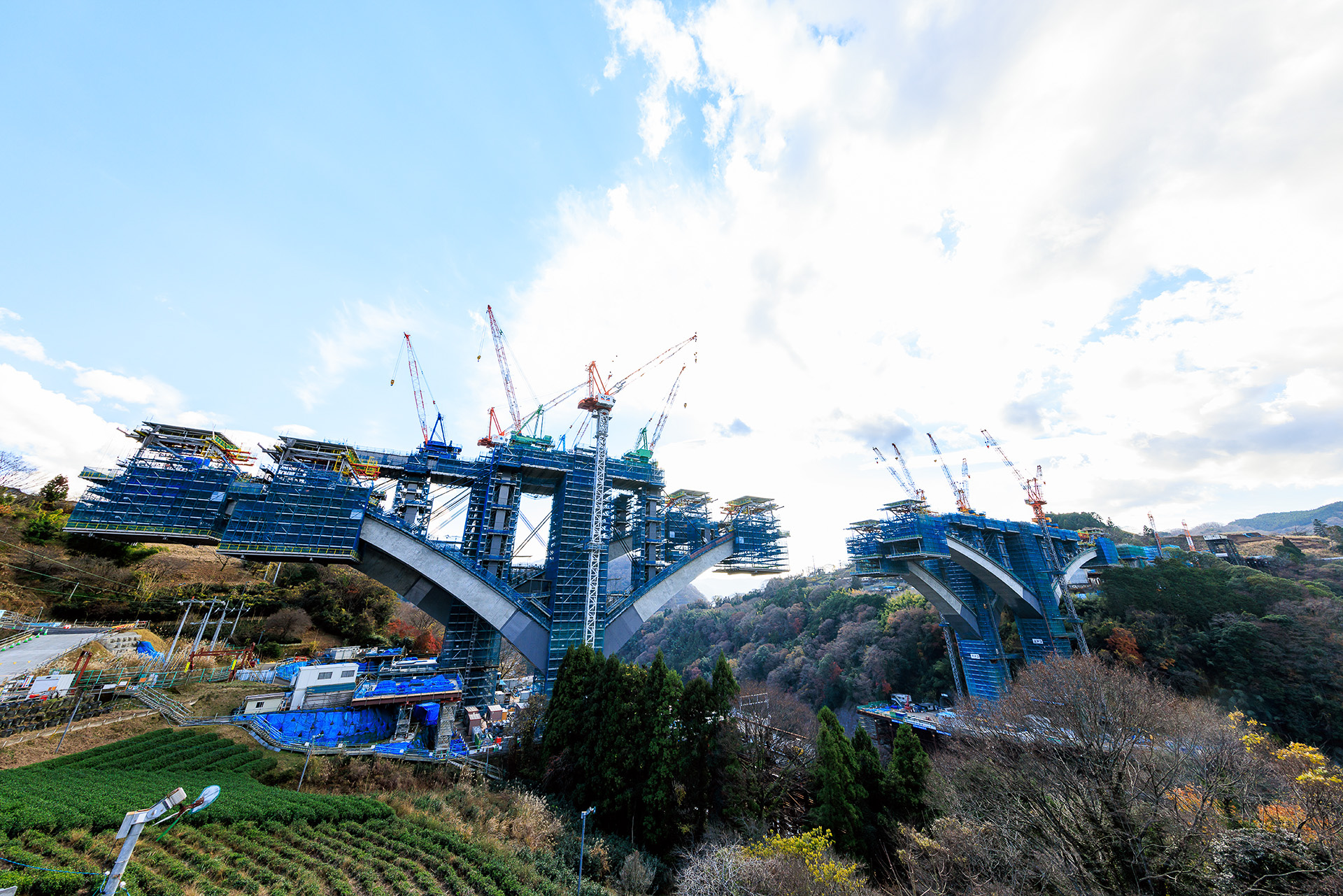 北側から見た河内川橋