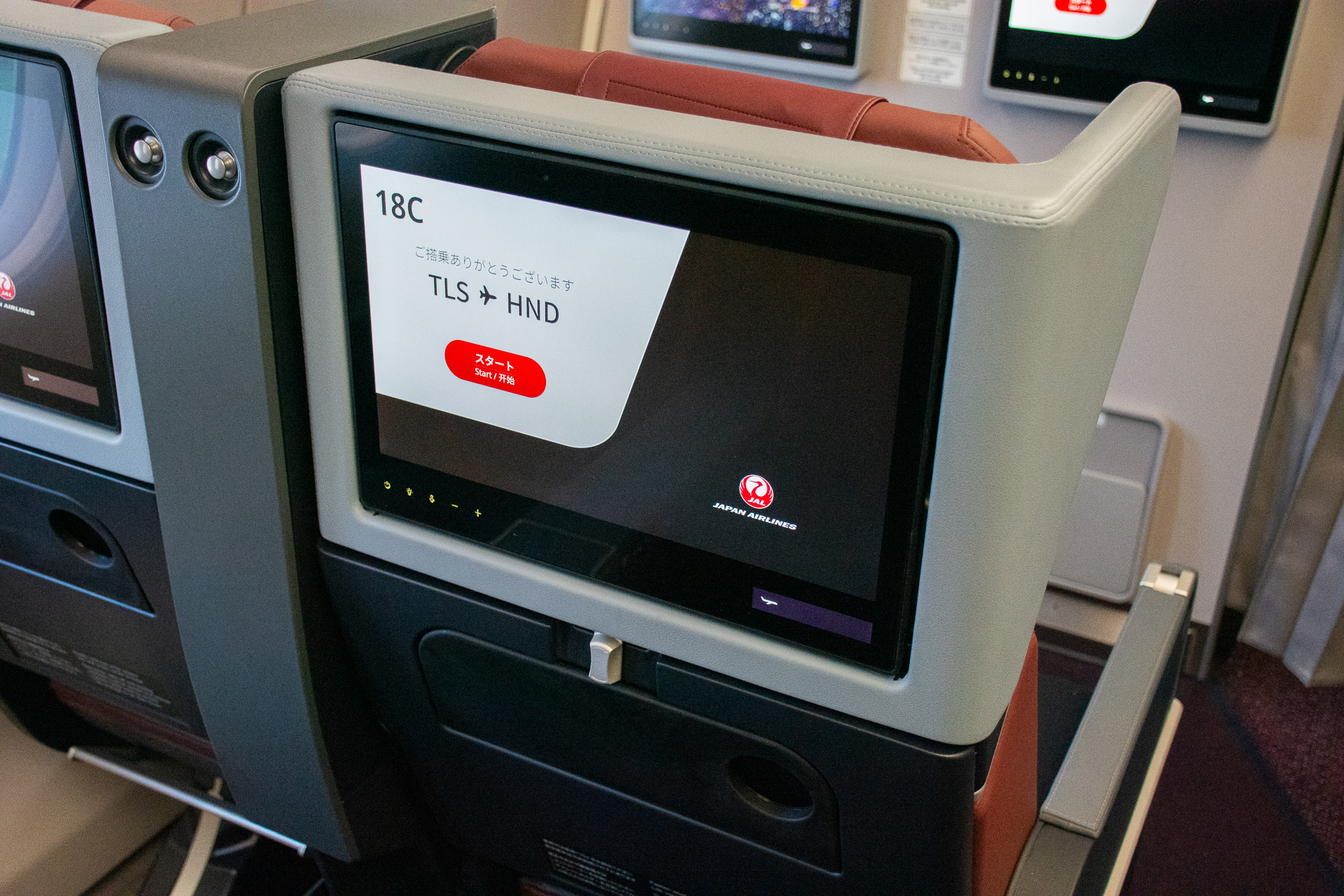 16インチ4Kモニター