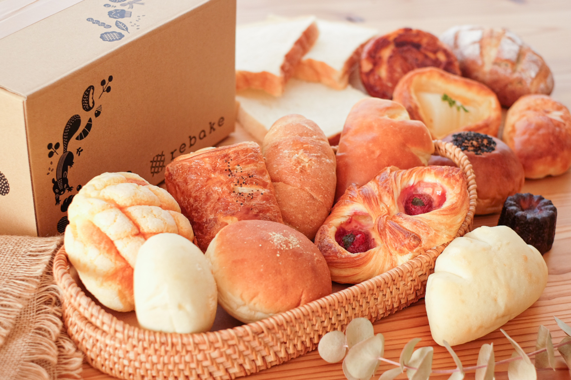 パンのお取り寄せサービス「rebake」