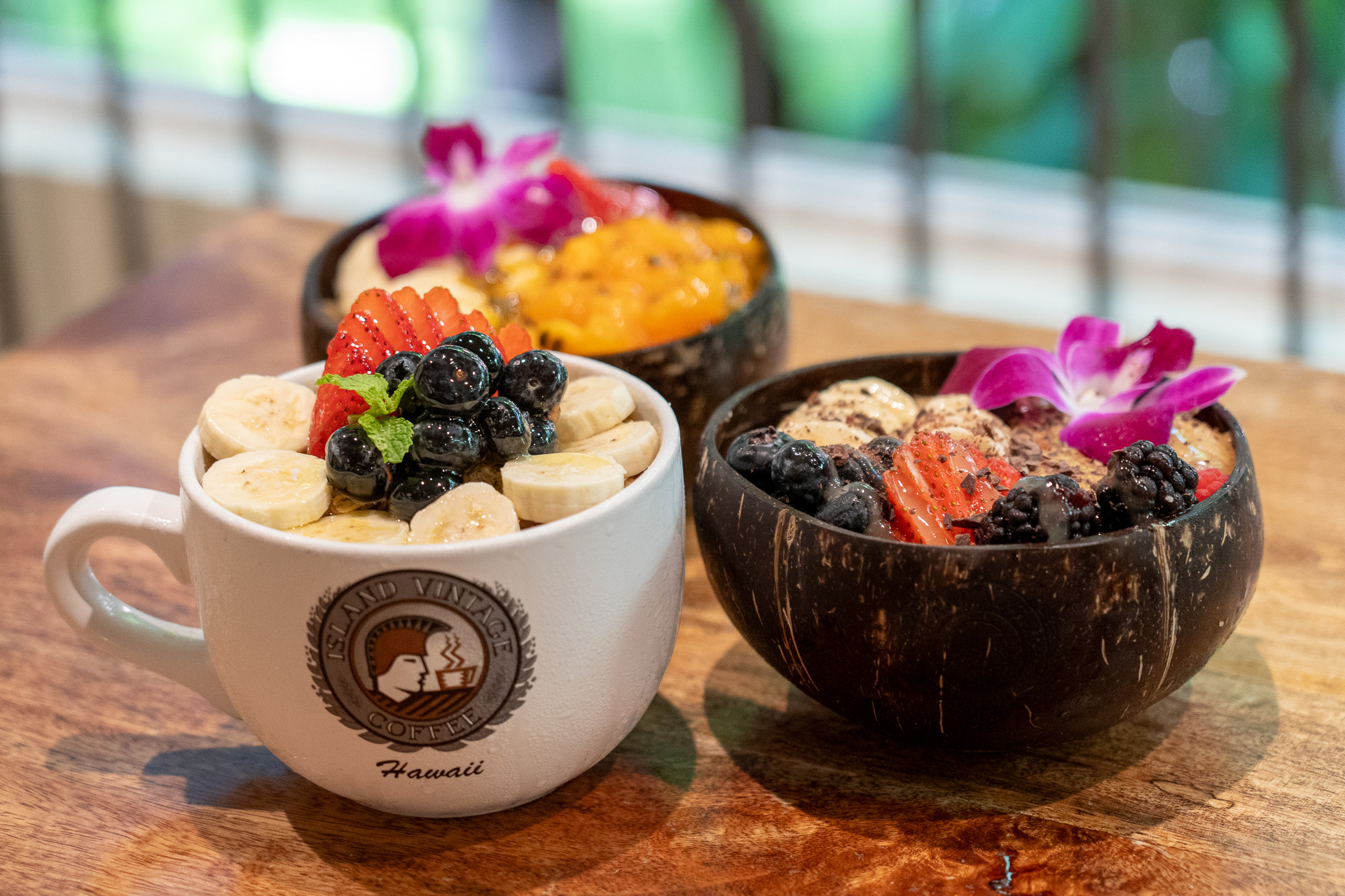 アサイボウルはオリジナルのほかにリリコイやハウピア、ピタヤなど数種類