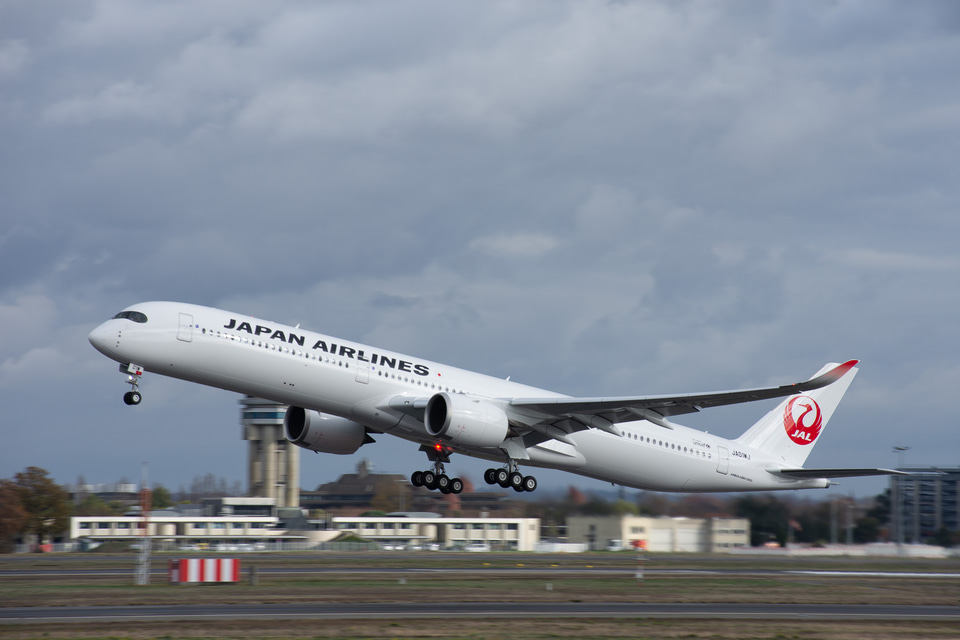JAL AIRBUS A350-1000 1号機1/200 スナップインモデル 送料